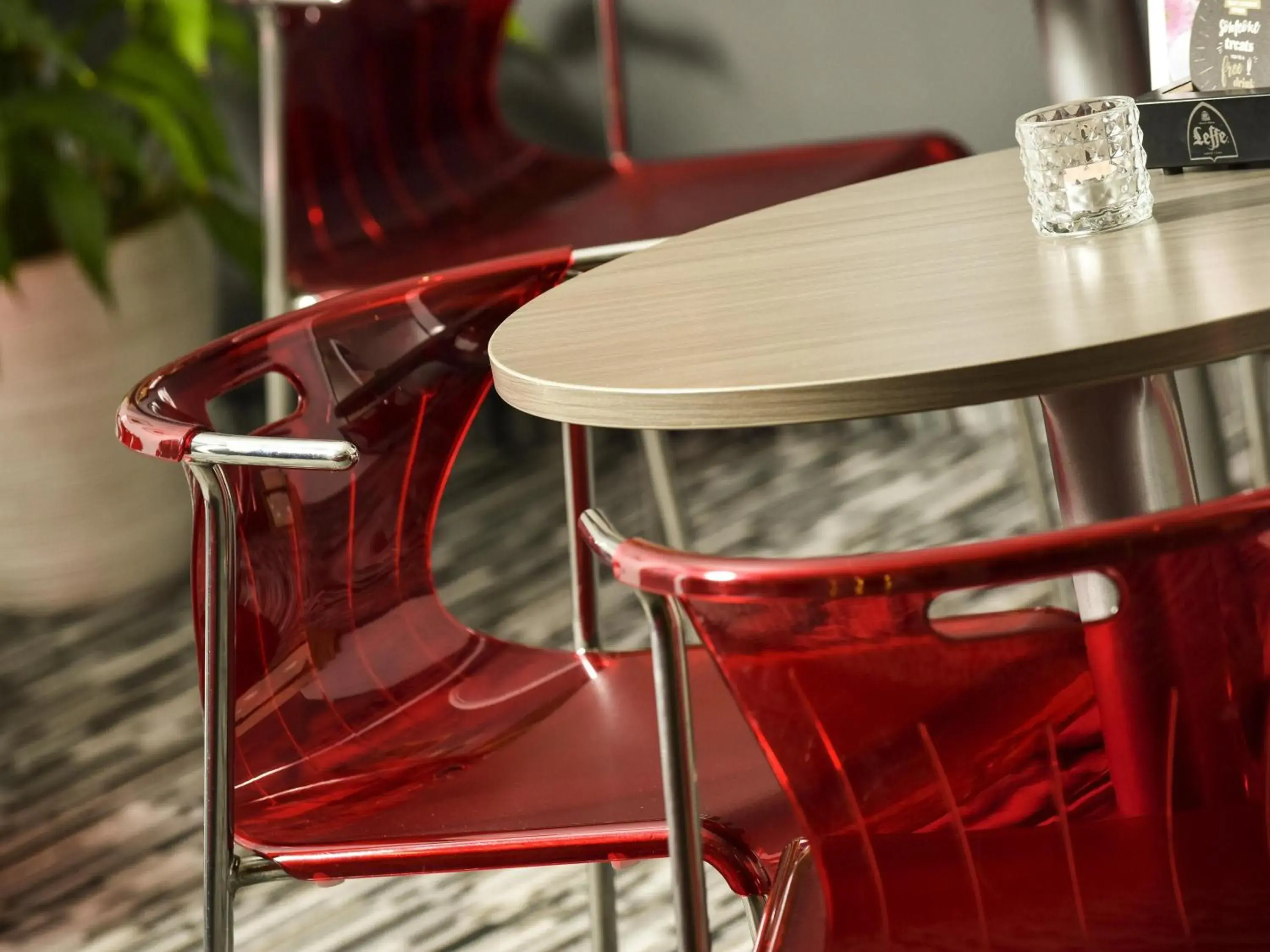 Lounge or bar in ibis Charleroi Centre Gare Lounge or bar in ibis Charleroi Centre Gare