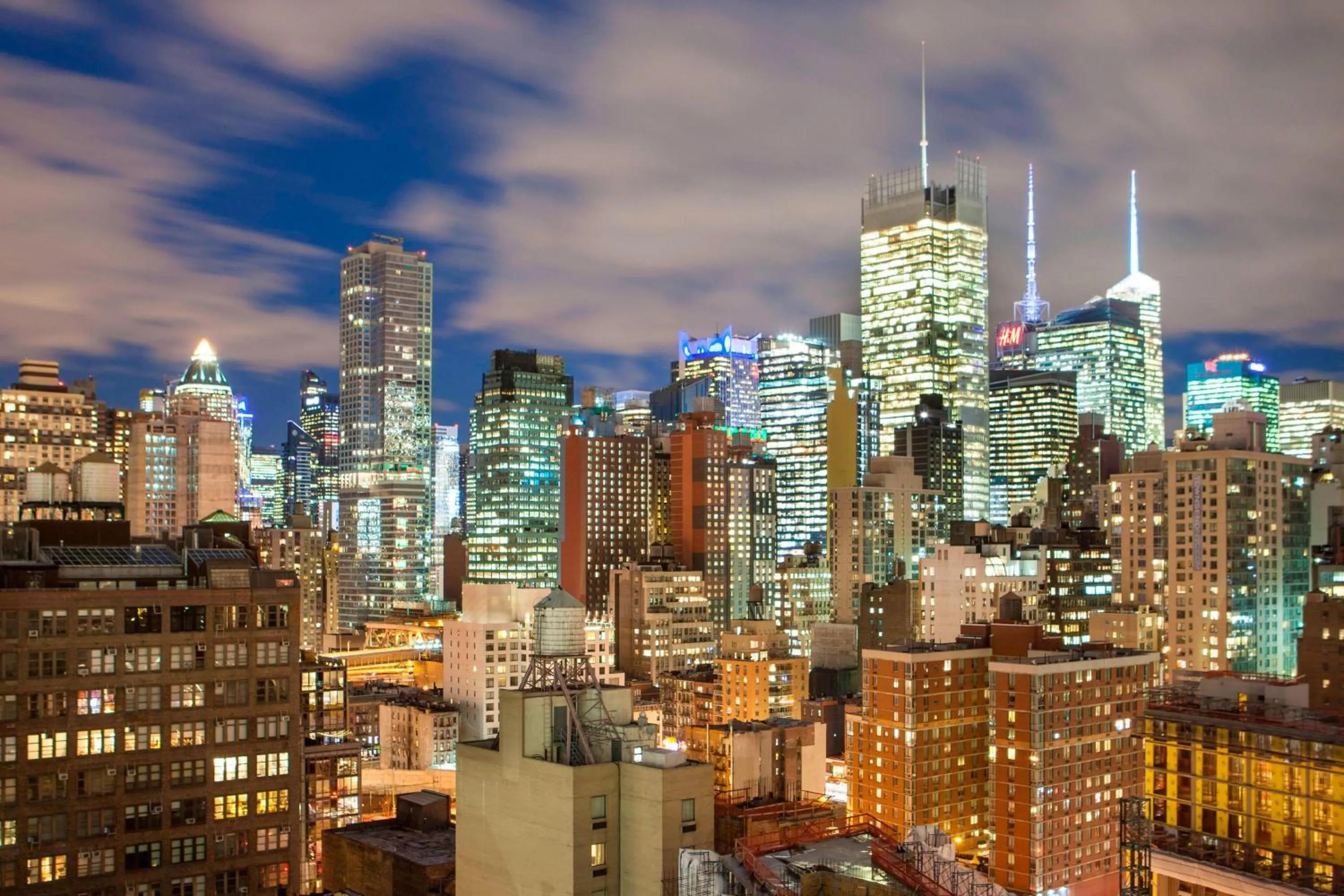 Photo of the whole room in Four Points by Sheraton Manhattan Midtown West
