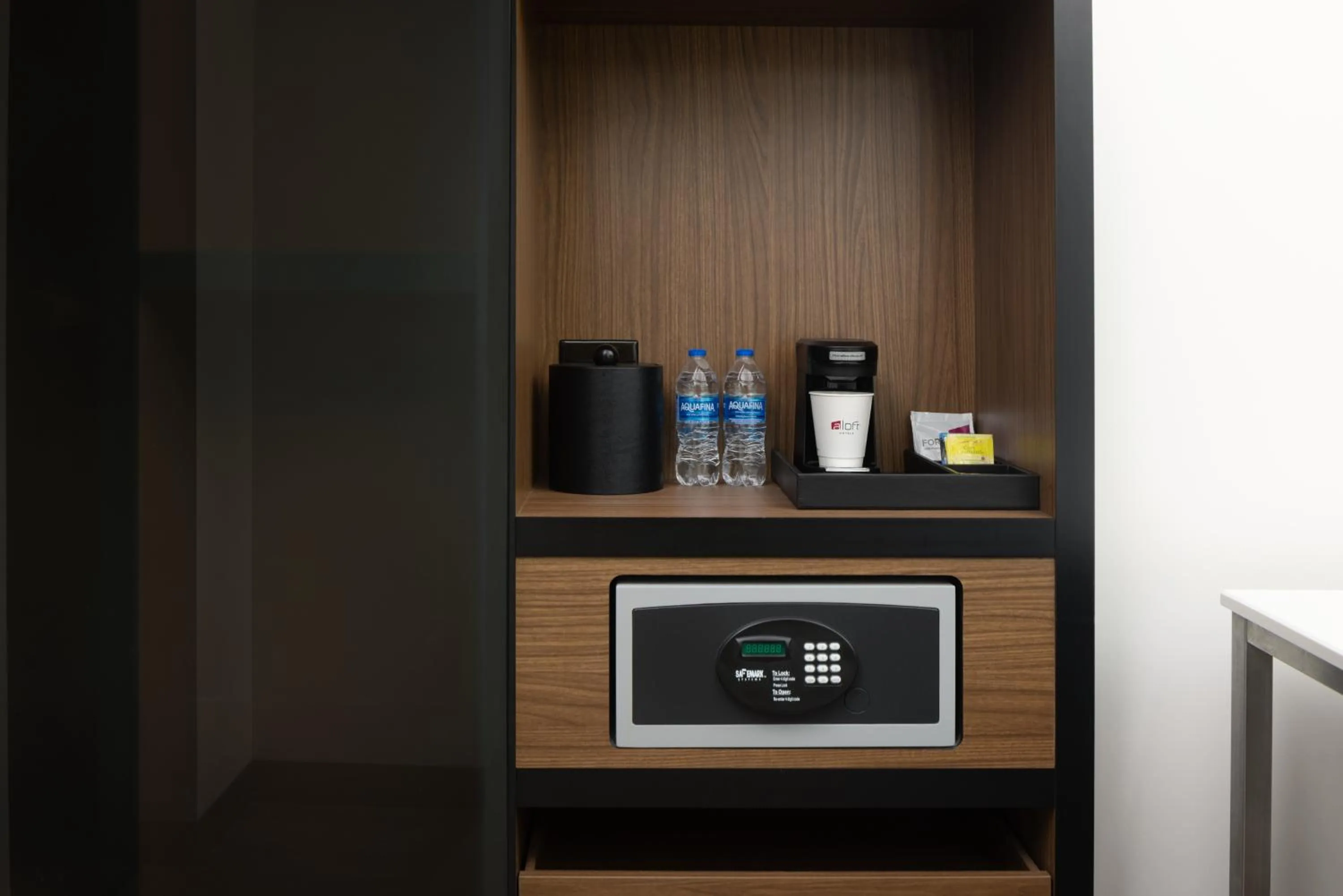 Bedroom in Aloft Wichita