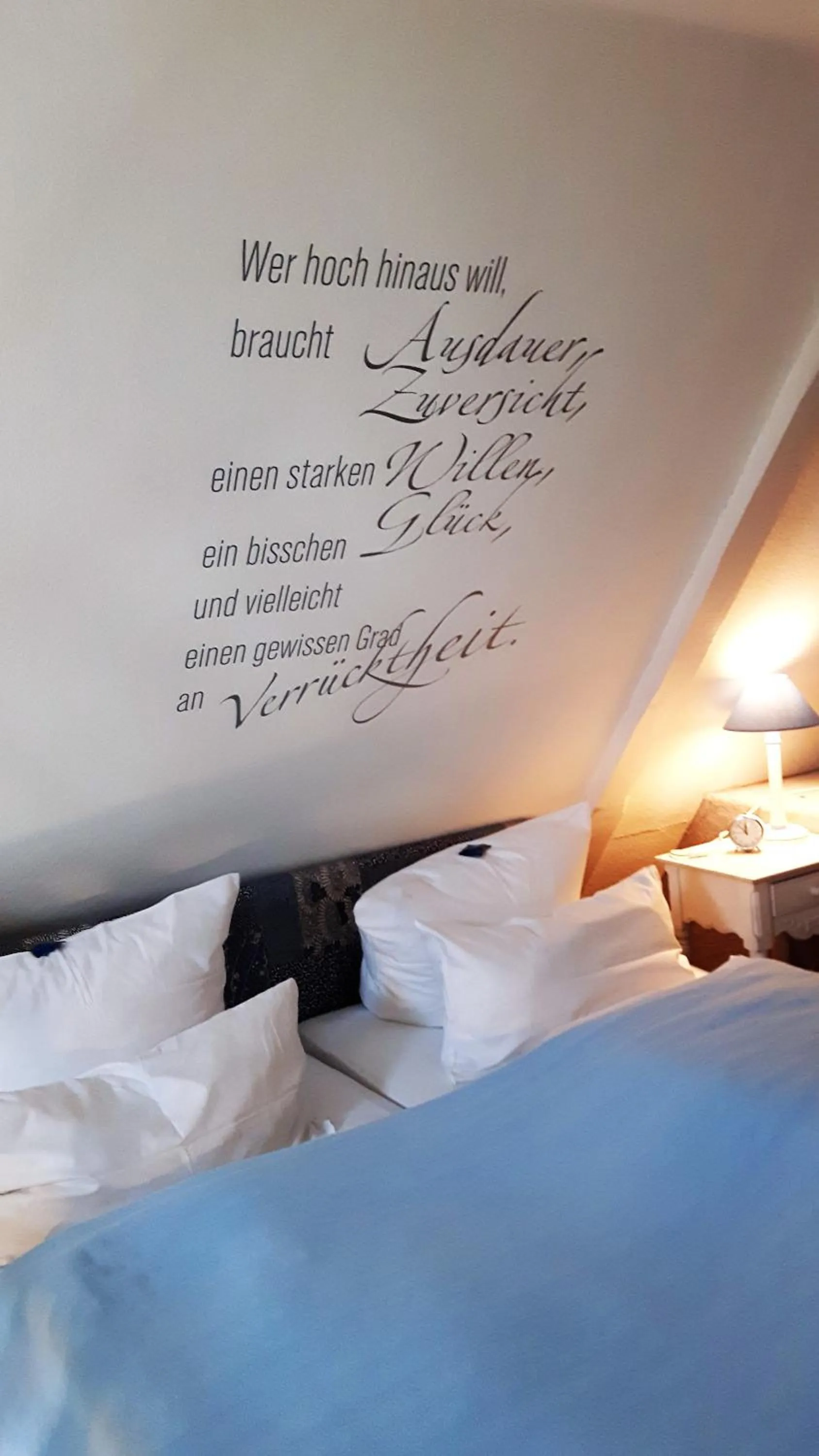 Decorative detail, Bed in Landsitzhotel und Seminarium Peterhof