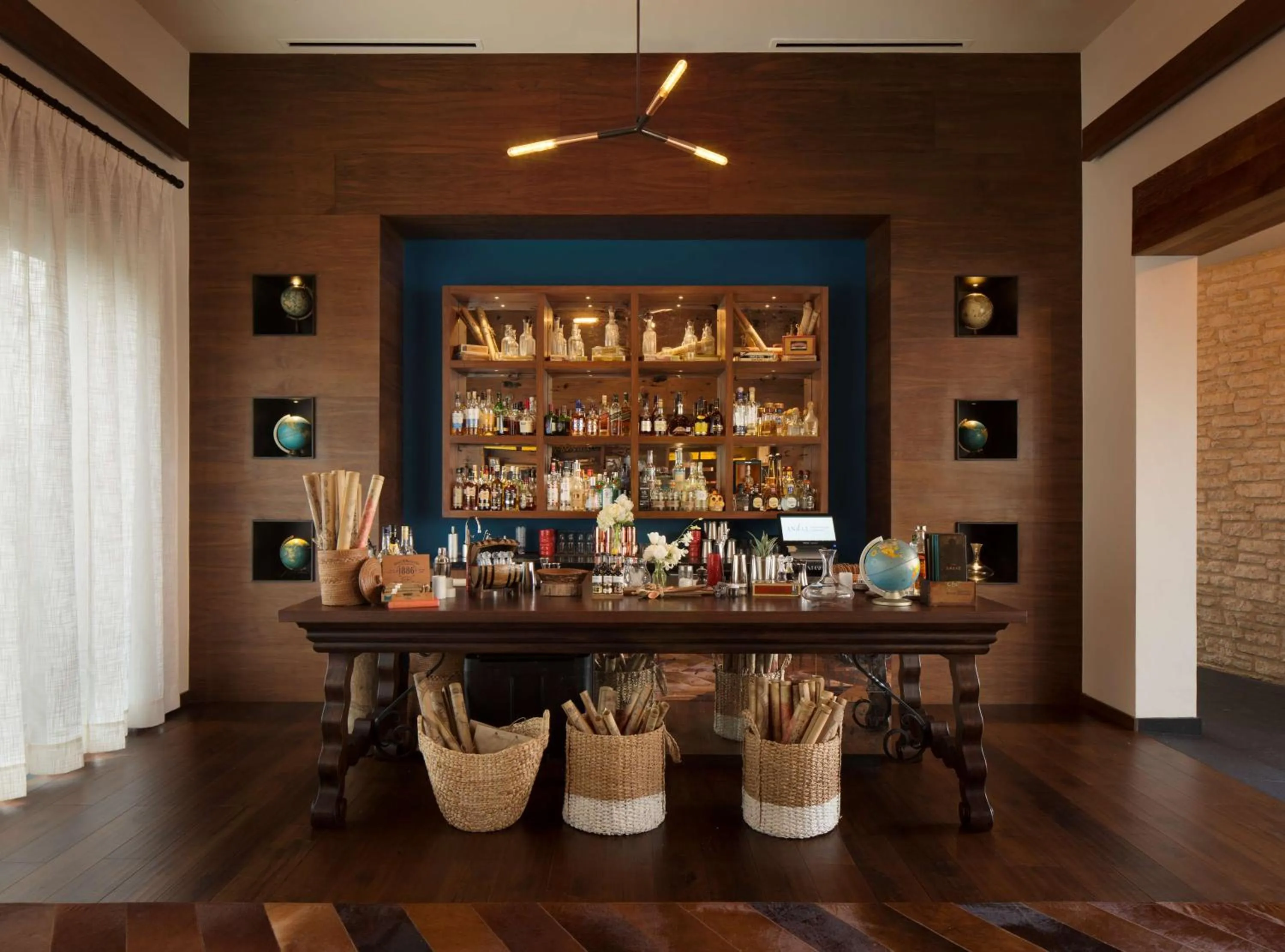 Lounge or bar in Andaz Mayakoba - a concept by Hyatt
