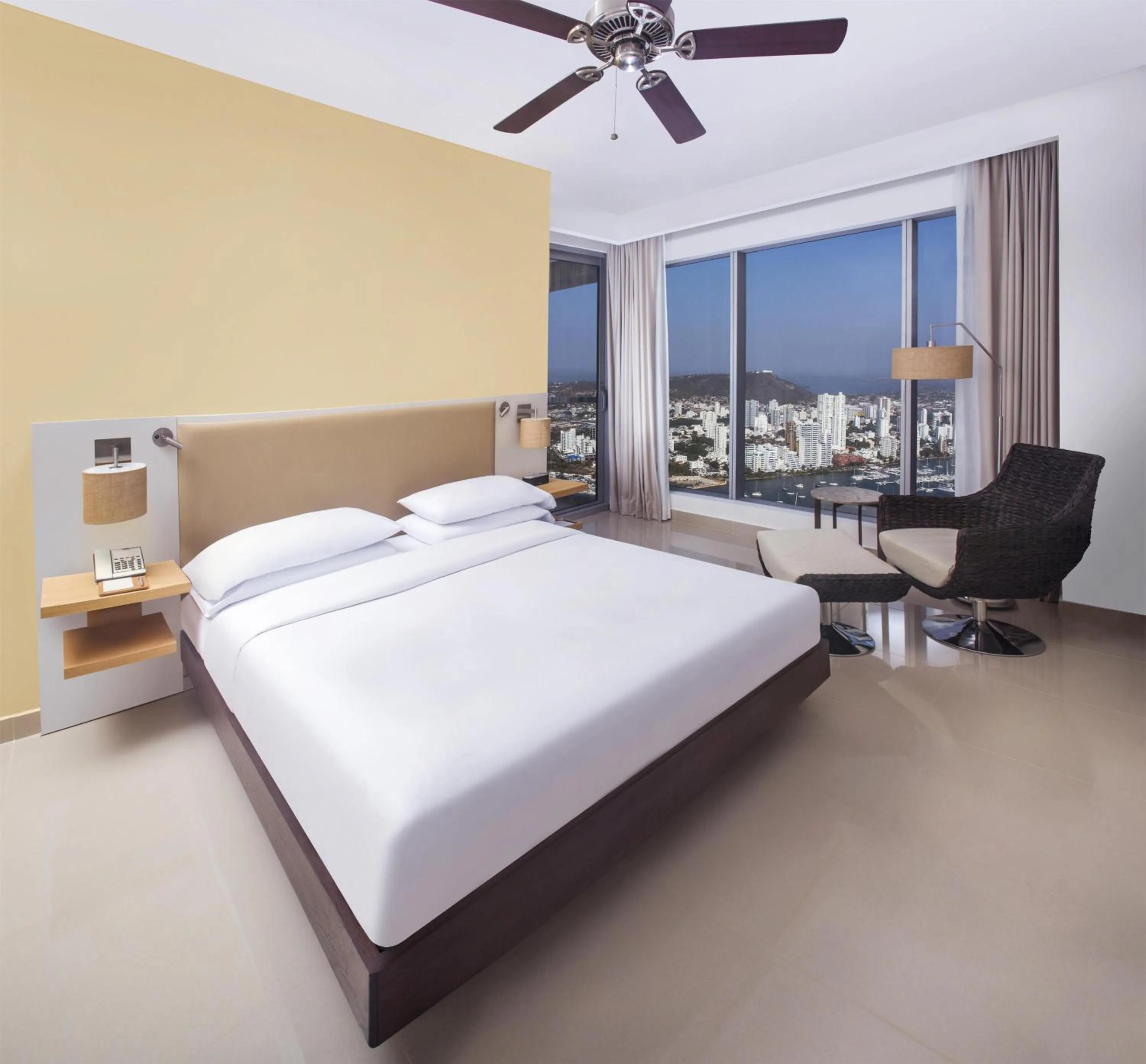 Photo of the whole room, Bed in Hyatt Regency Cartagena