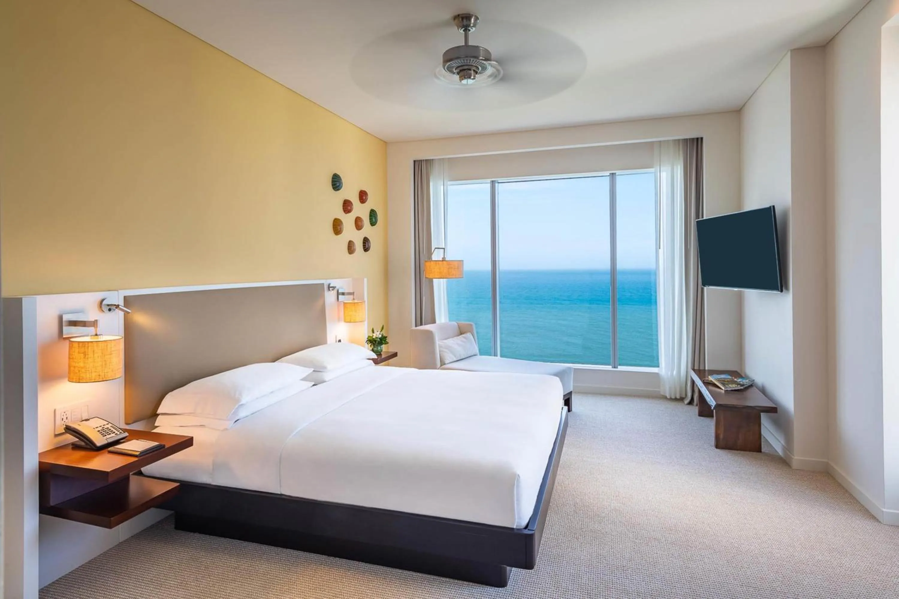 Photo of the whole room, Bed in Hyatt Regency Cartagena