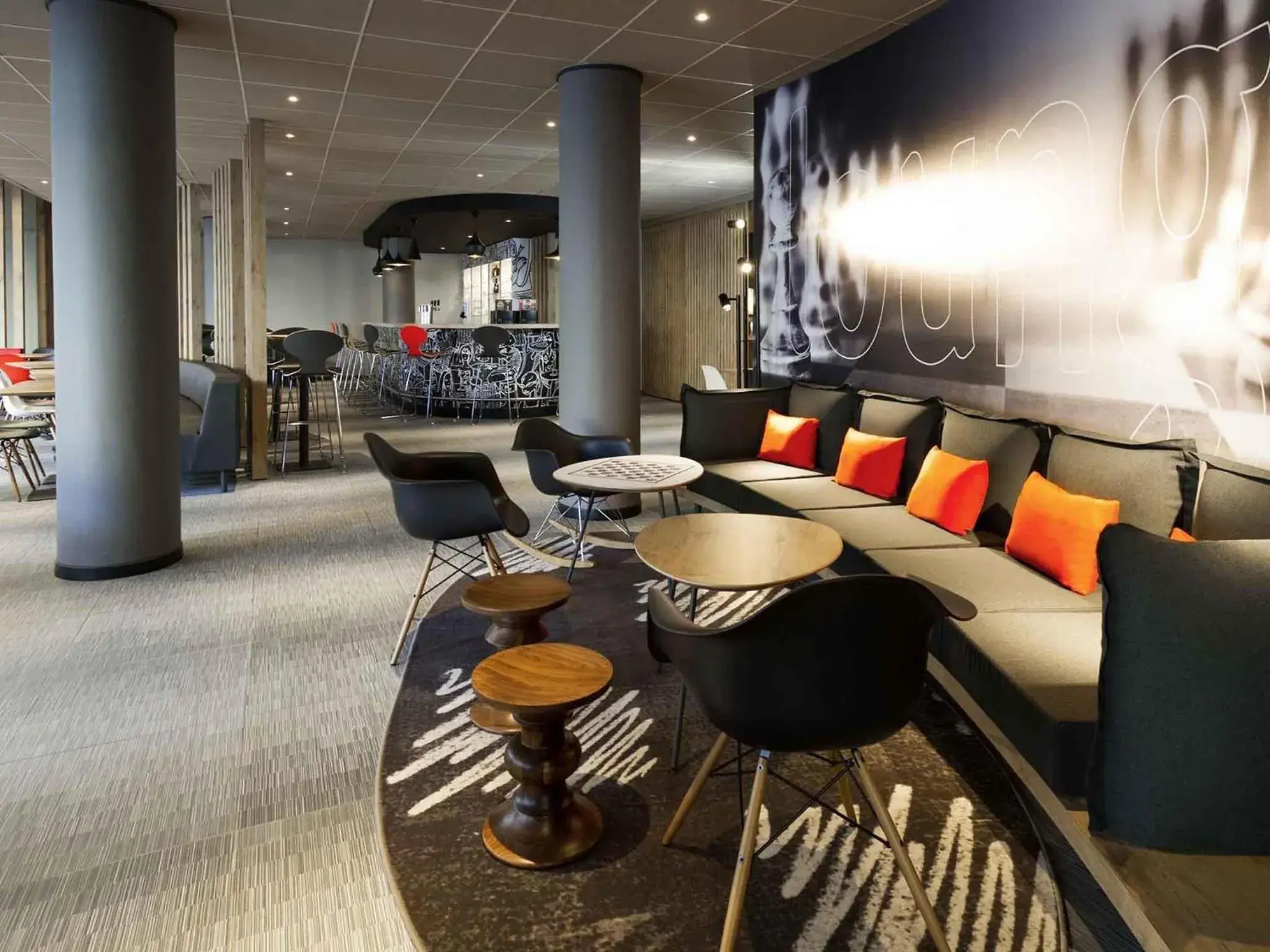 Lounge or bar in ibis Gent Centrum St. Baafs Kathedraal Lounge or bar in ibis Gent Centrum St. Baafs Kathedraal