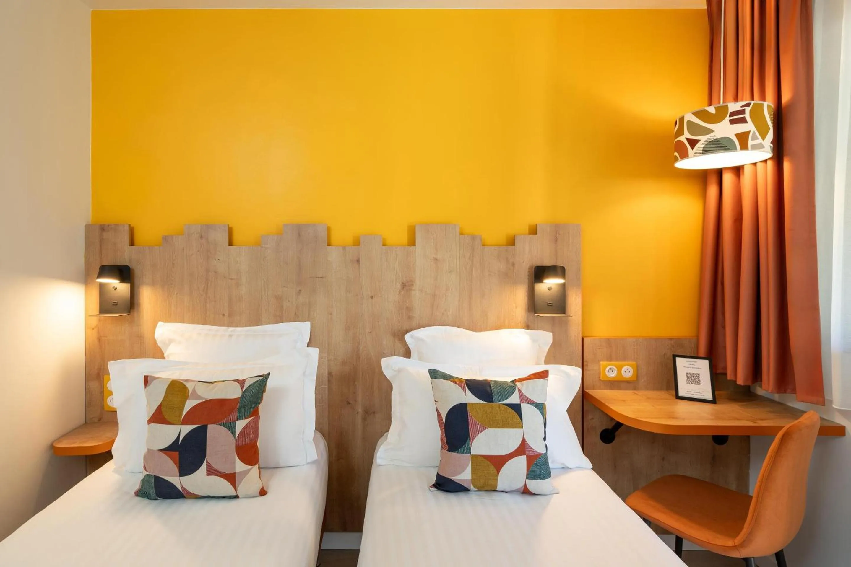 Bedroom, Bed in Sure Hotel by Best Western Mougins Belvedere