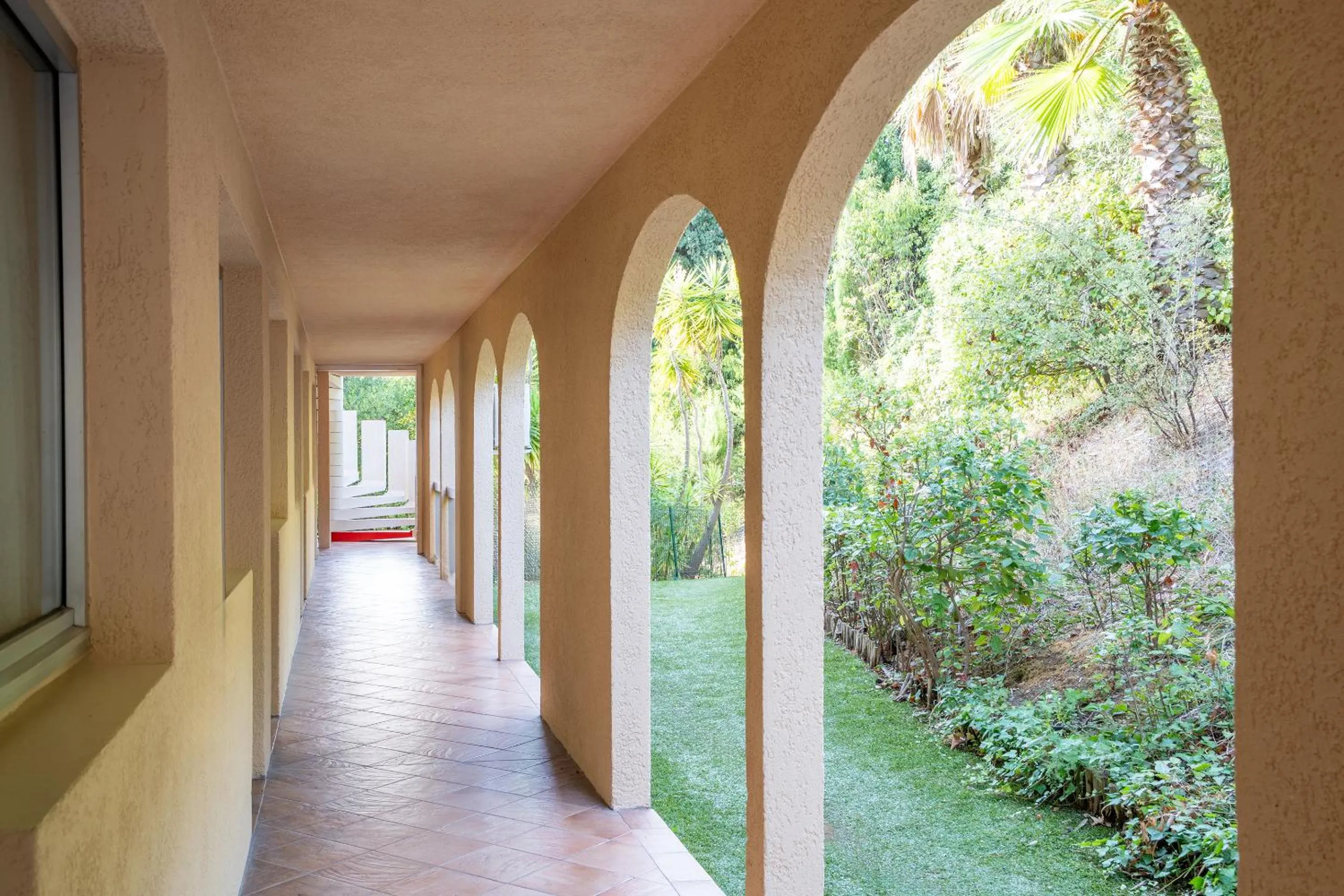 Property building in Sure Hotel by Best Western Mougins Belvedere