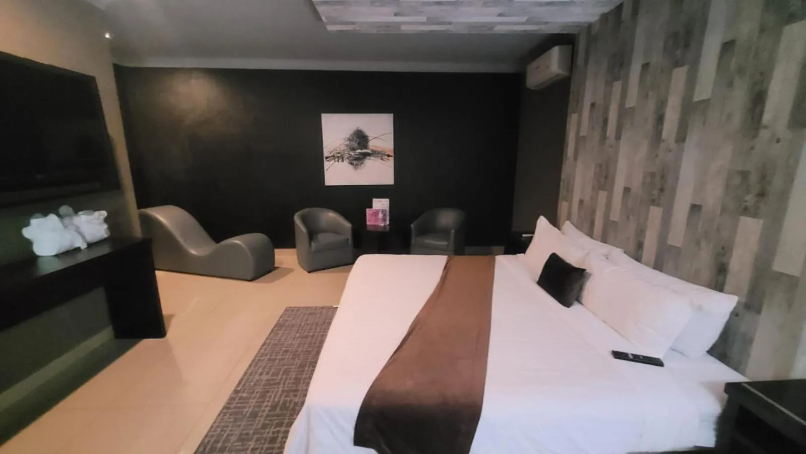 Bedroom, Bed in Motel Real de Queretaro