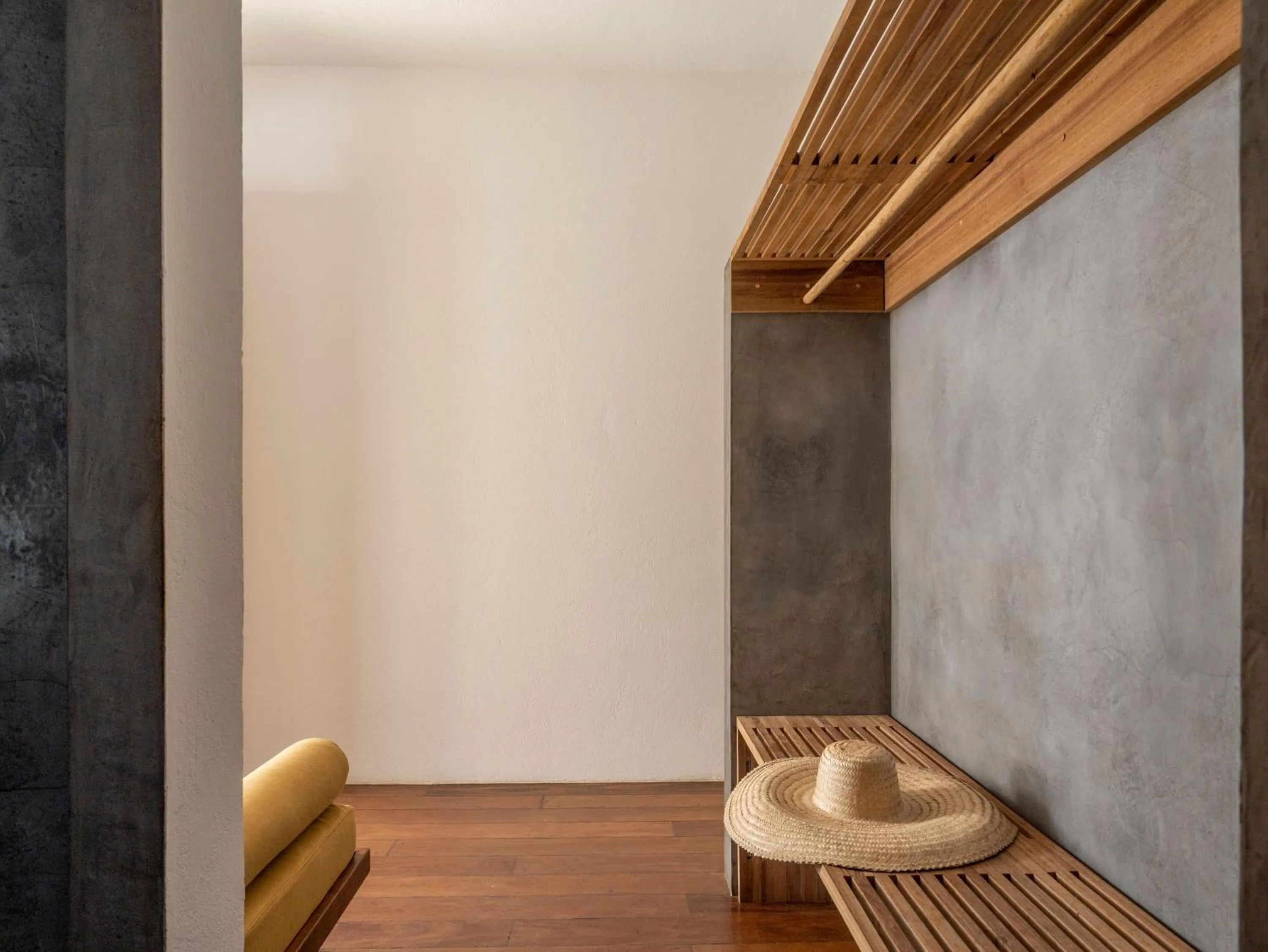 wardrobe in KA BRU Beach Boutique Hotel