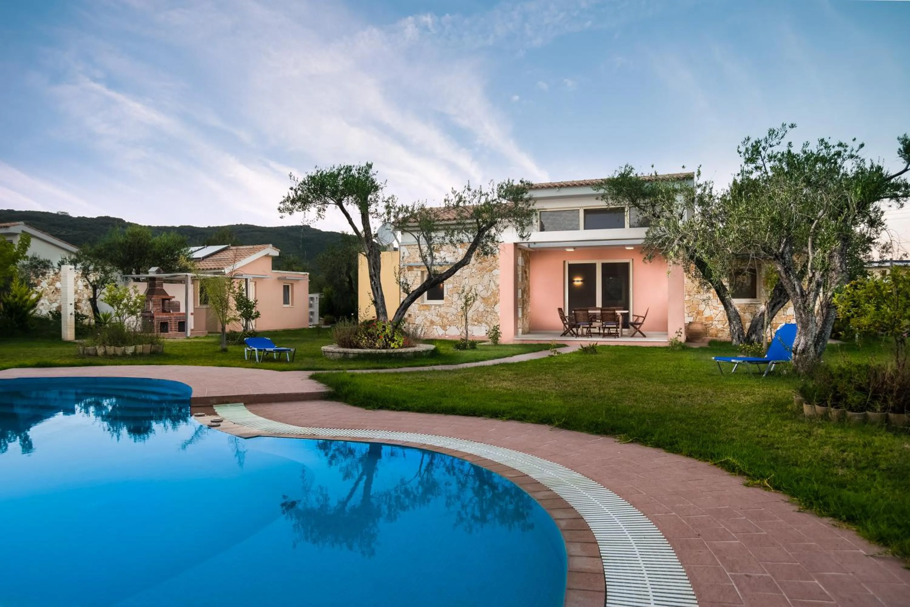 BBQ facilities in Three Stars Luxury Villas