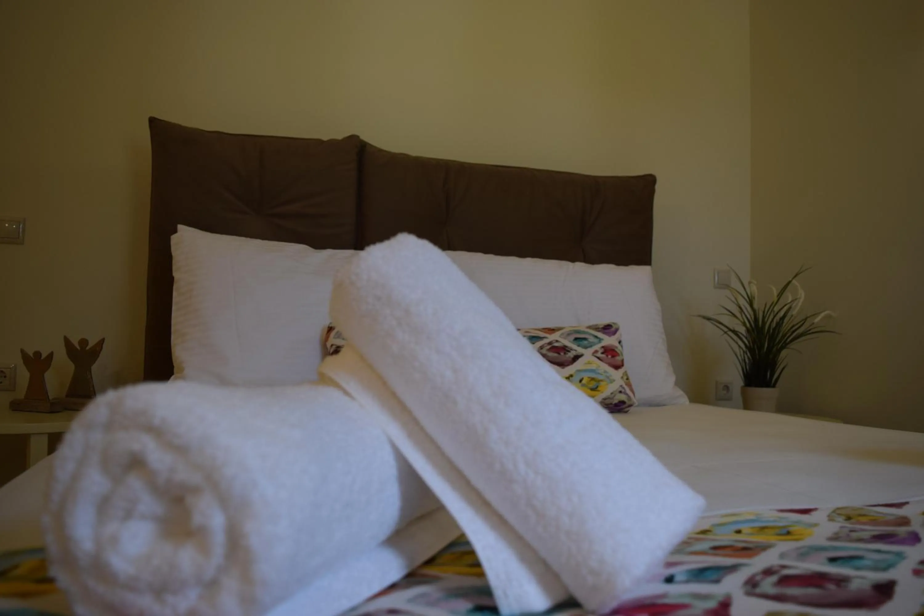 Bedroom, Bed in Three Stars Luxury Villas