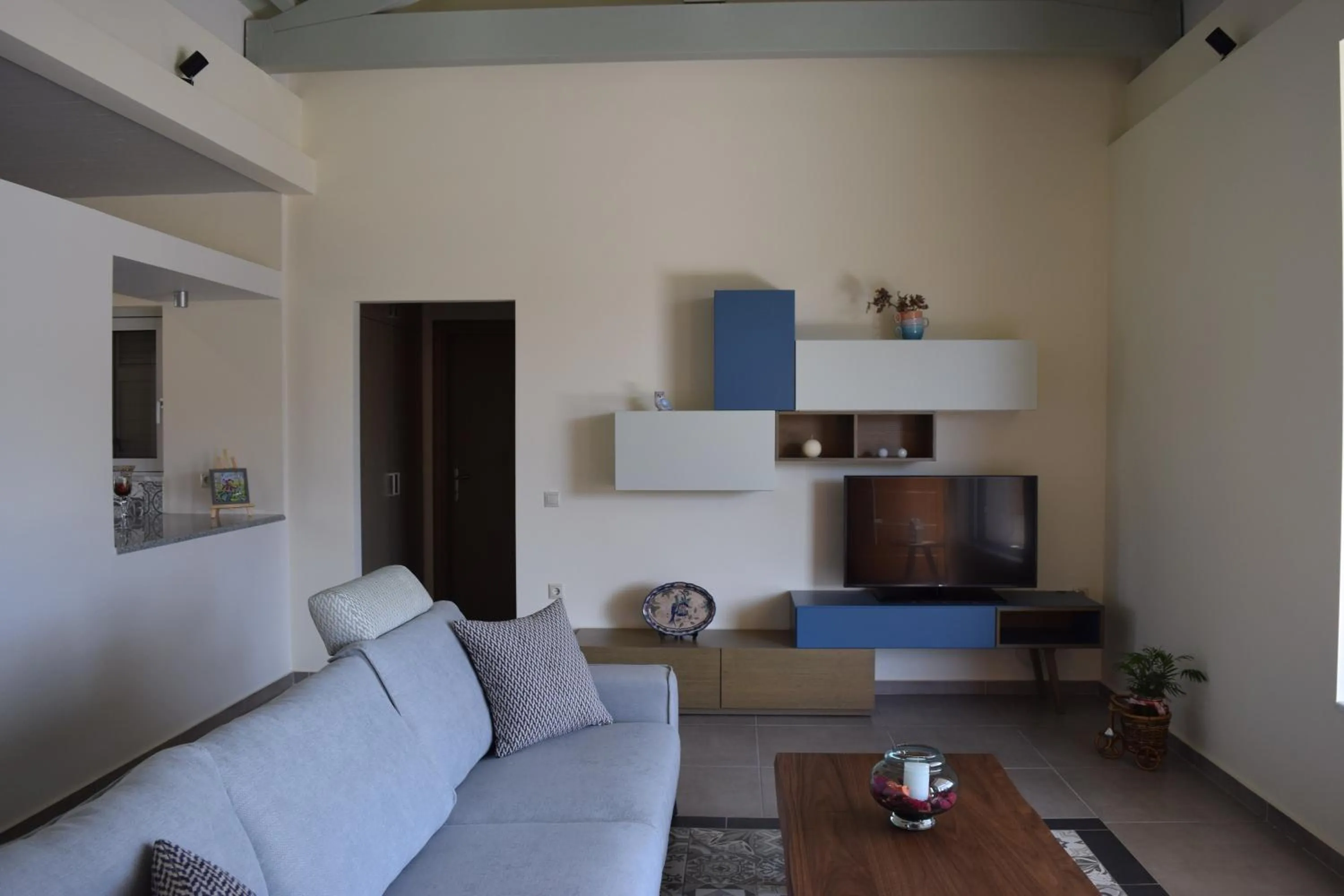 TV and multimedia in Three Stars Luxury Villas
