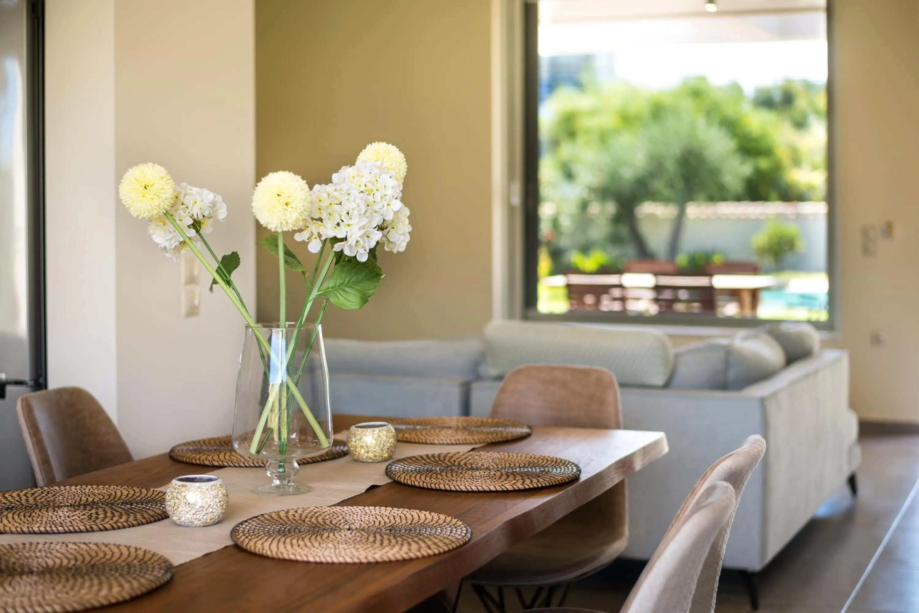 Dining area in Three Stars Luxury Villas