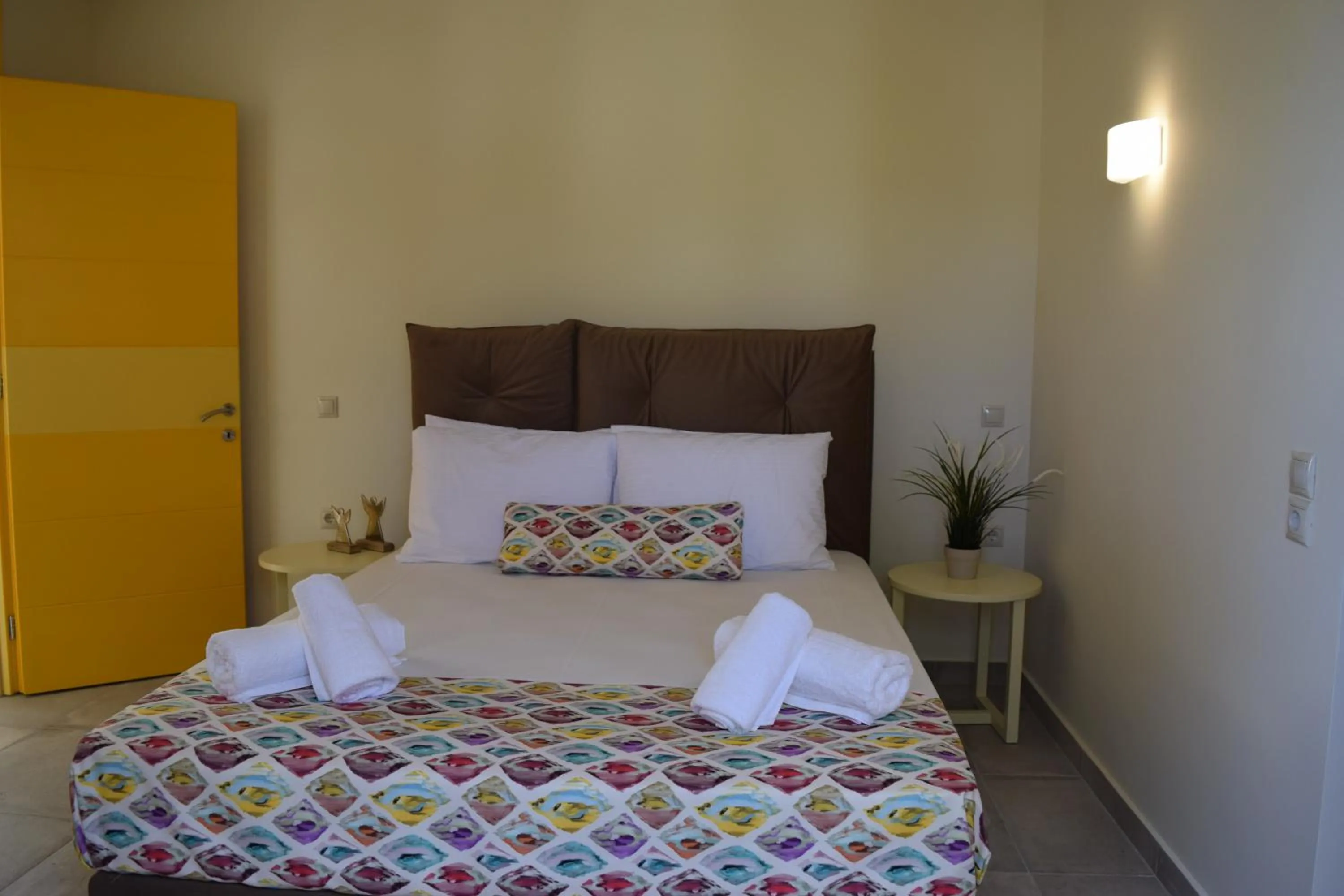 Bedroom, Bed in Three Stars Luxury Villas