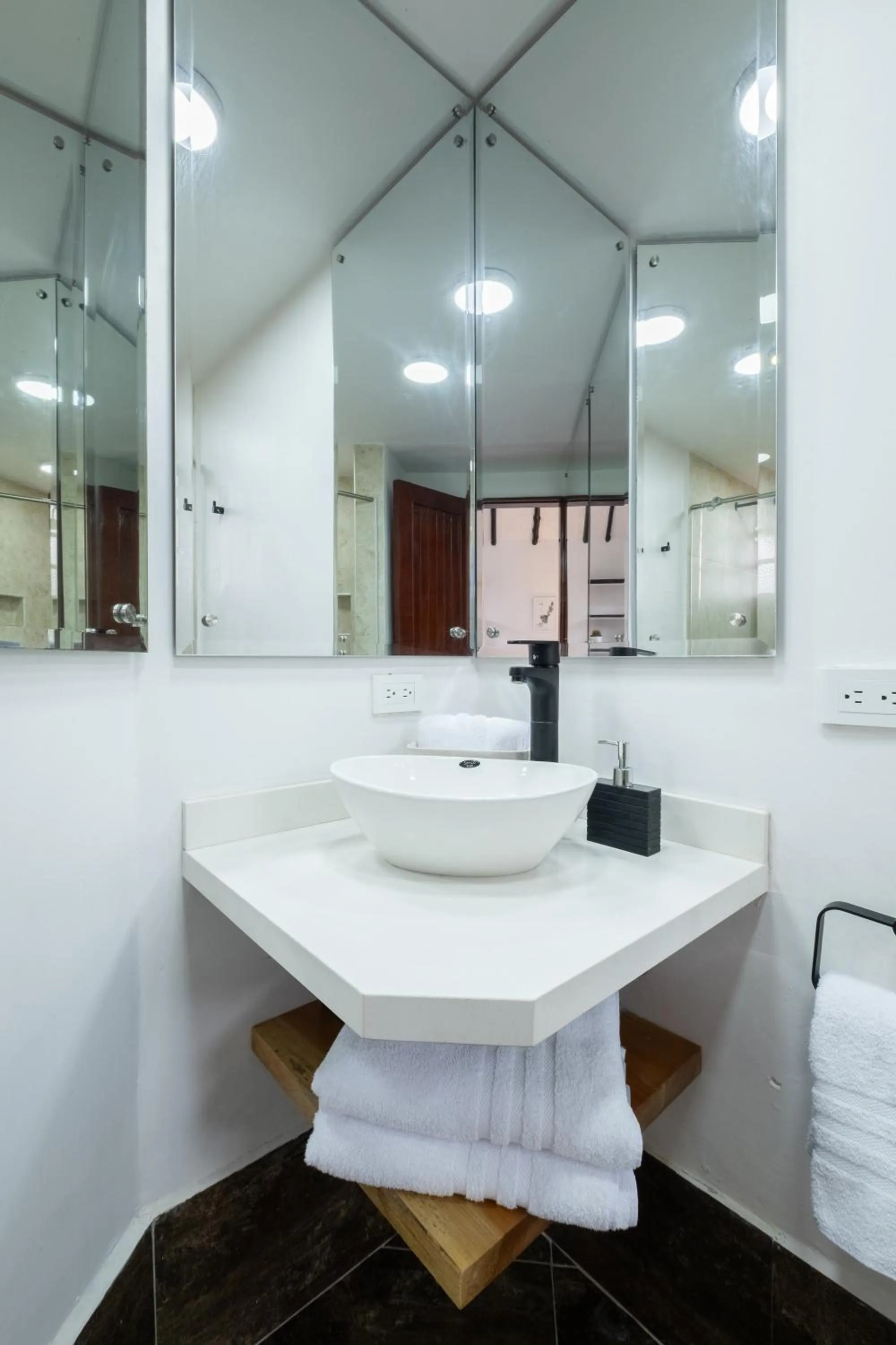 Hotel Chalet El Castillo by Majuva