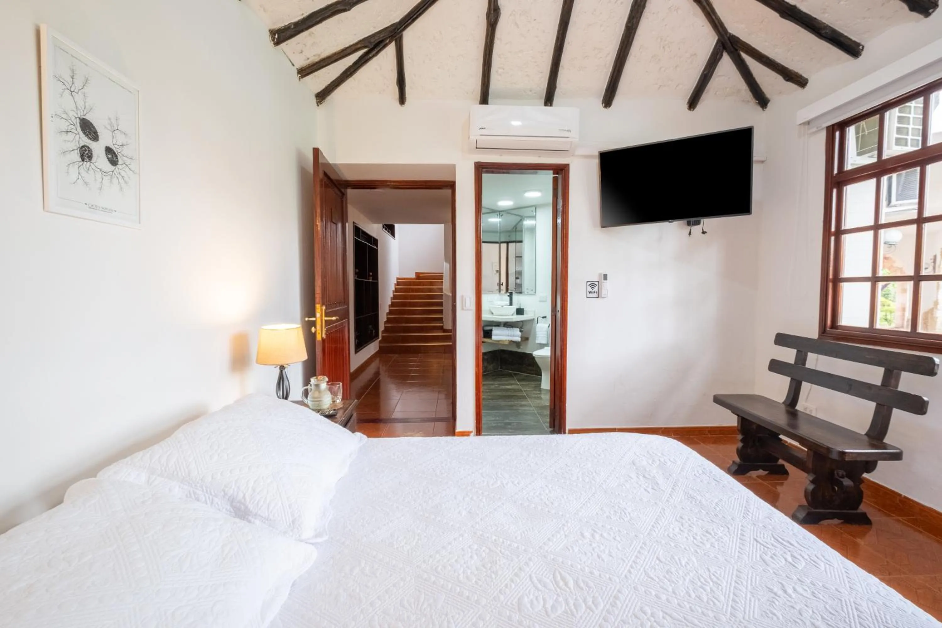 Bed in Hotel Chalet El Castillo by Majuva