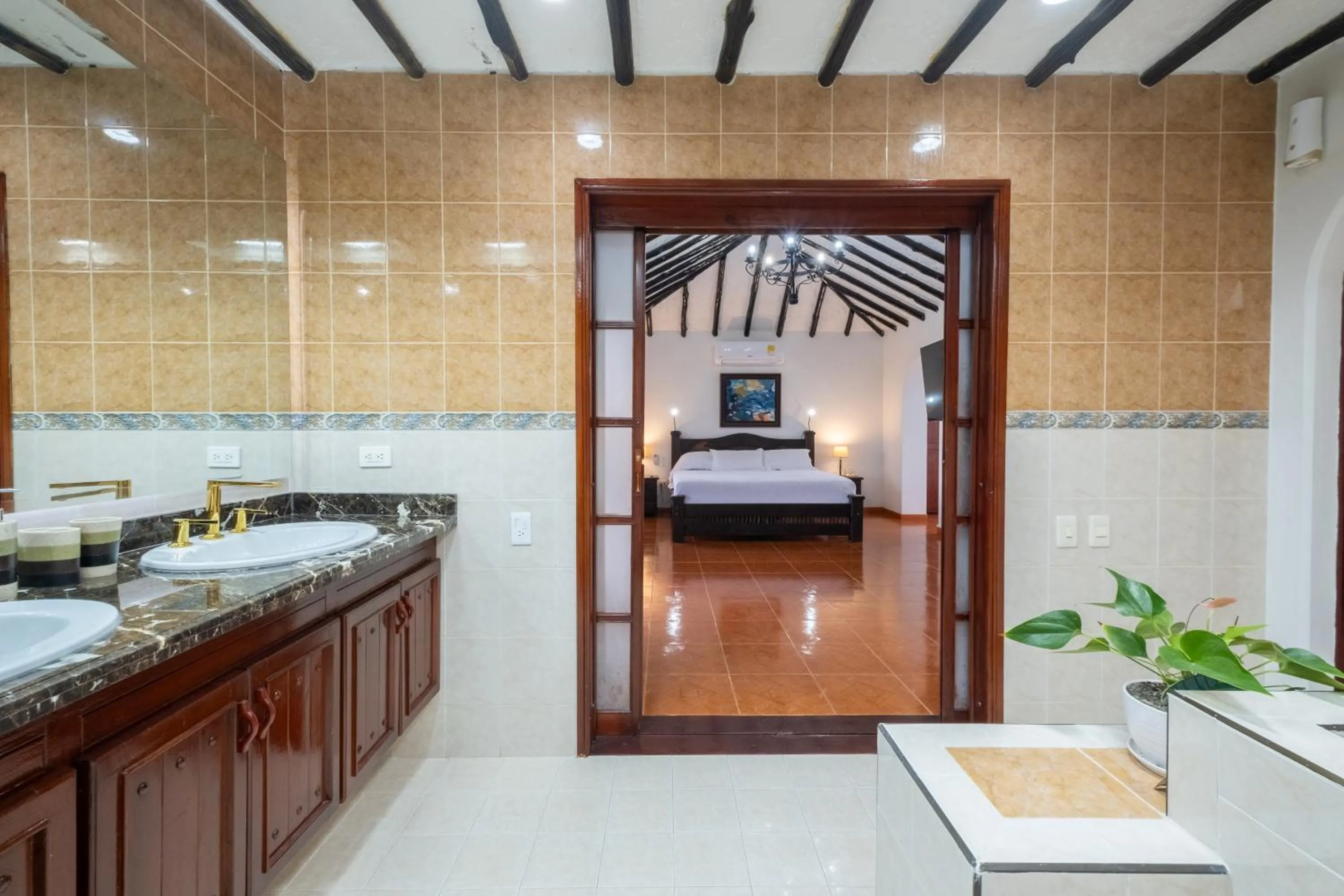 Hotel Chalet El Castillo by Majuva