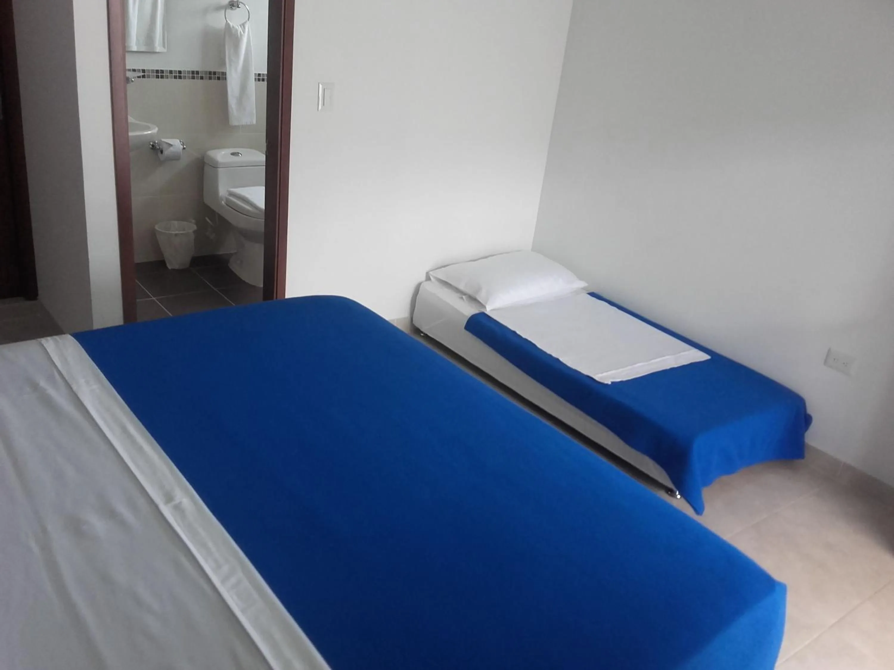 cot, Bed in Hotel Abadias De Zapatoca