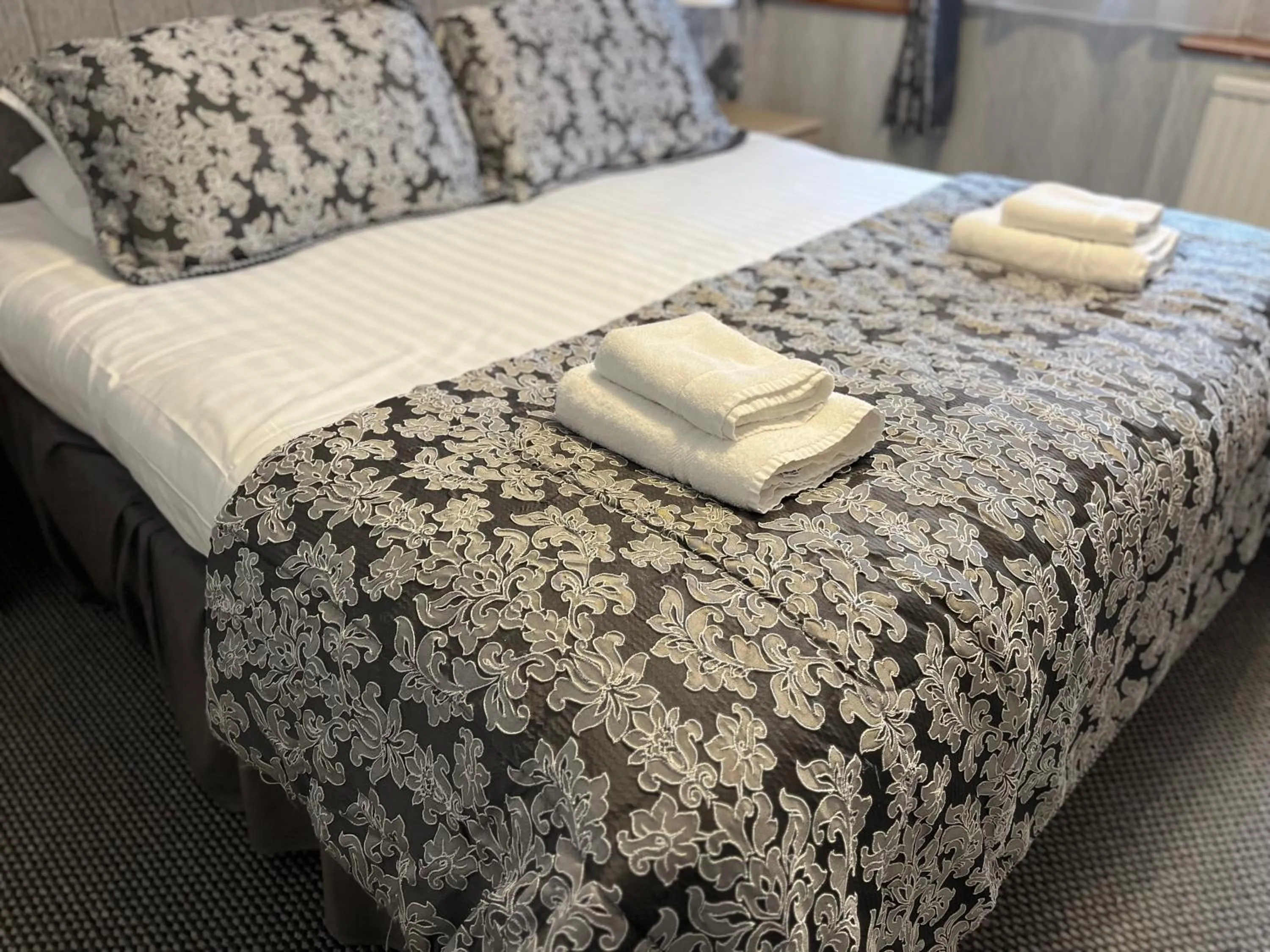 Bed in The Paddocks Hotel