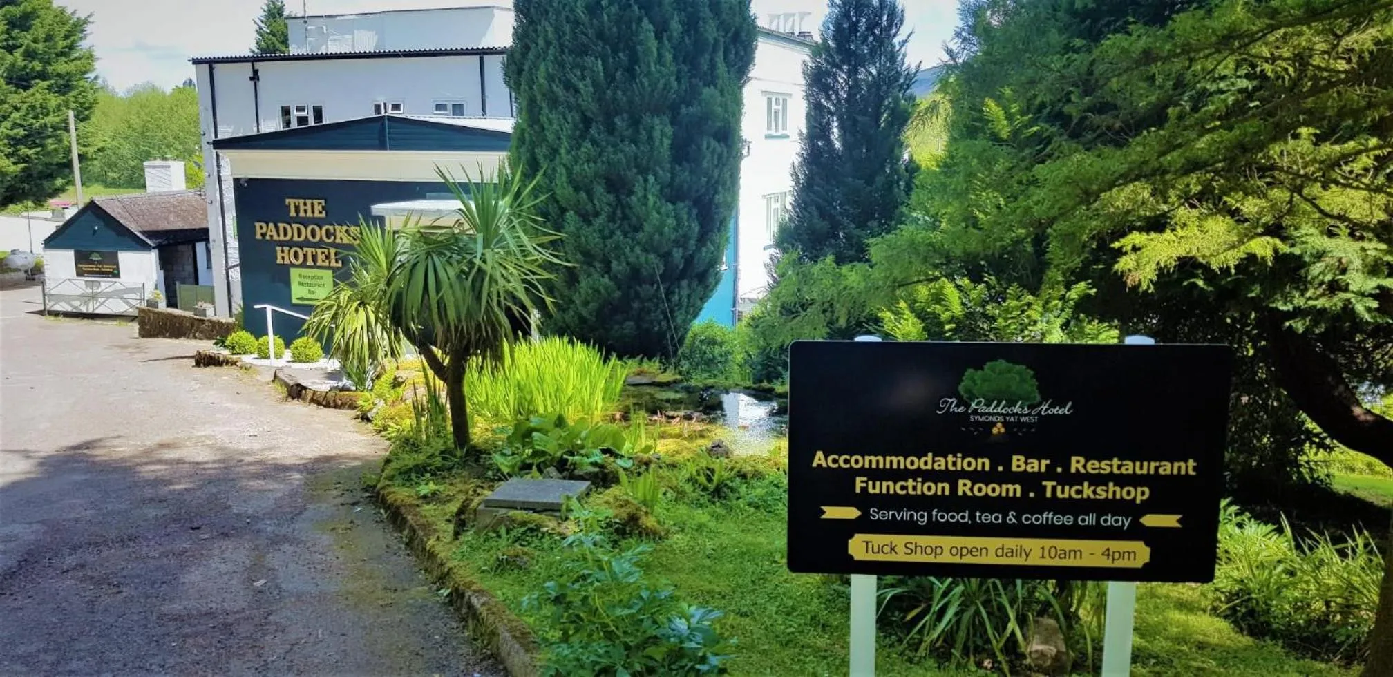 Spring in The Paddocks Hotel