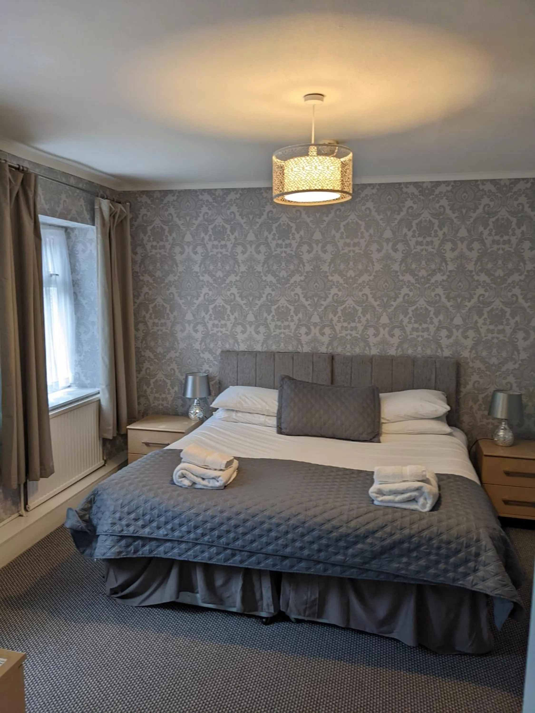 Bed in The Paddocks Hotel