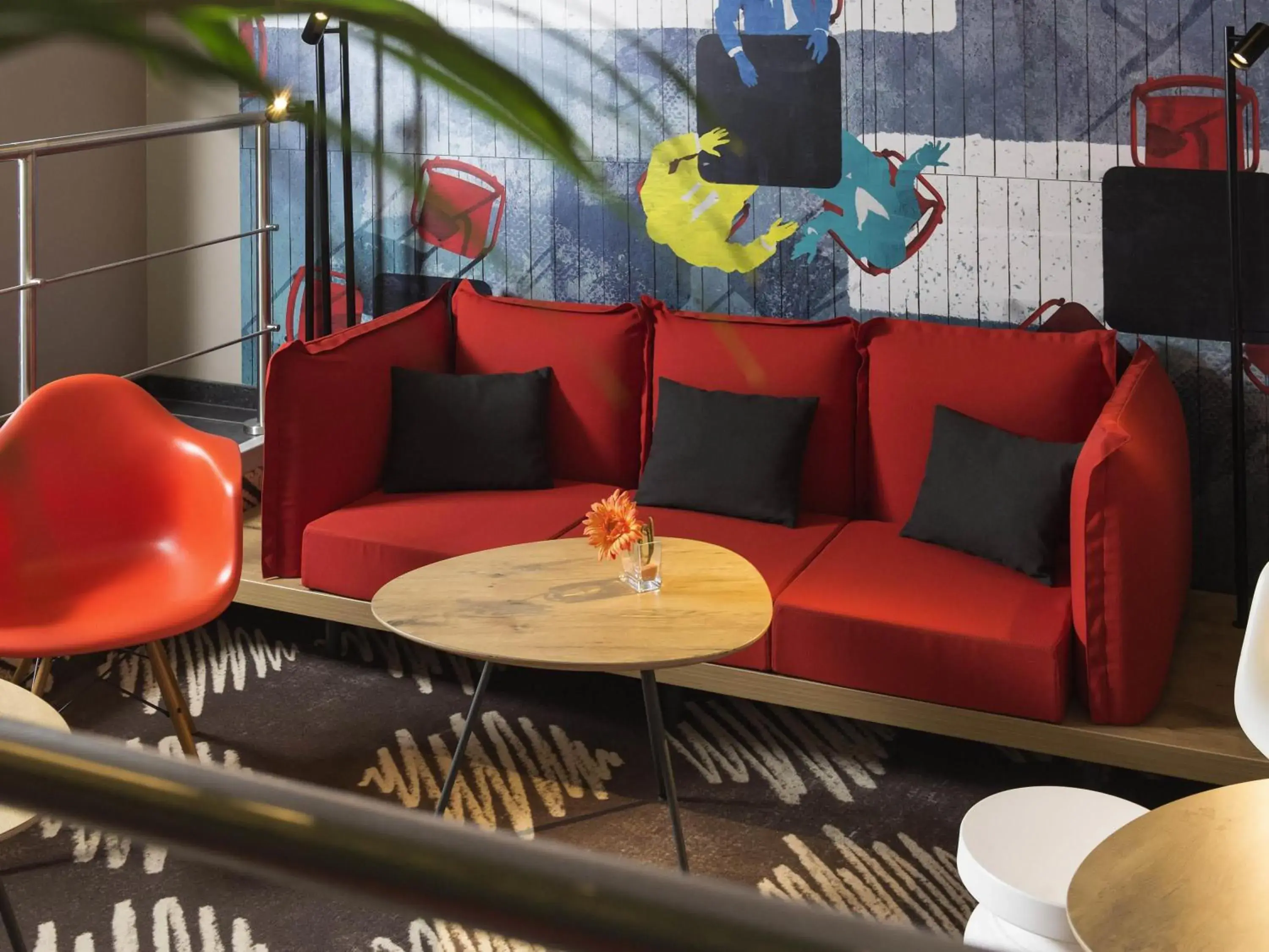 Lounge or bar in ibis Liège Centre Opéra Lounge or bar in ibis Liège Centre Opéra