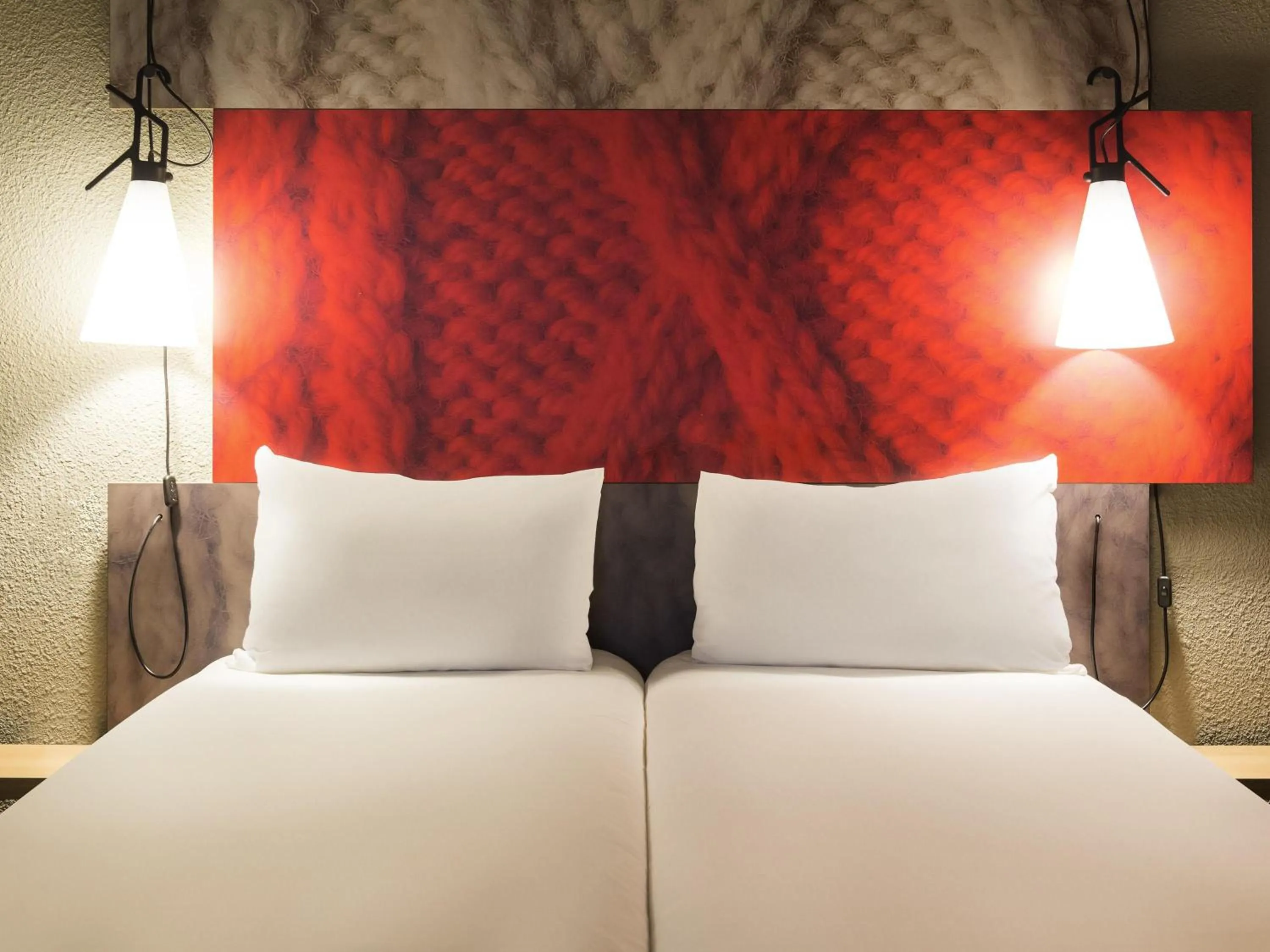 Bedroom, Bed in ibis Liège Centre Opéra