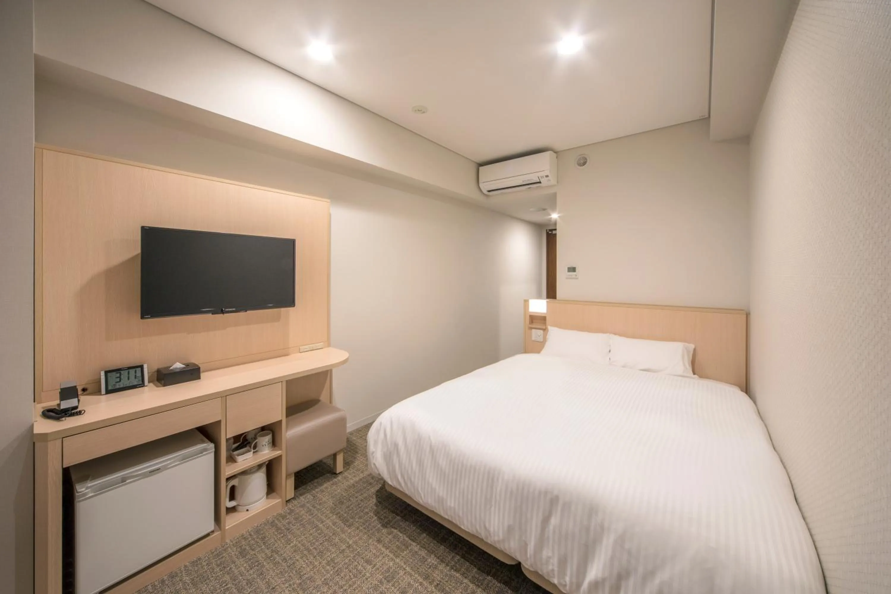 Comfort Double Room - single occupancy - Non-Smoking in Sotetsu Fresa Inn Kyoto-Hachijoguchi