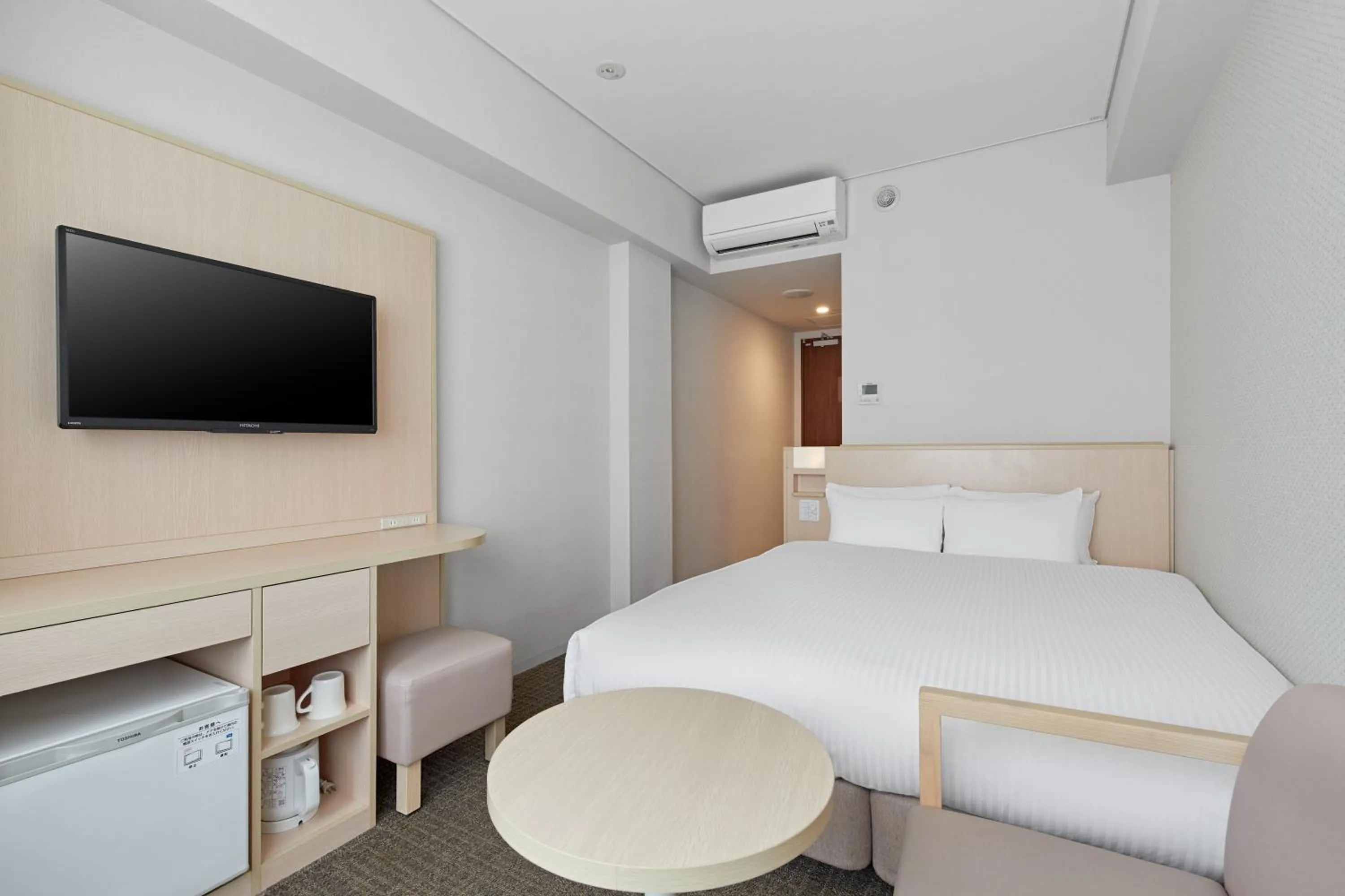 Bed in Sotetsu Fresa Inn Kyoto-Hachijoguchi