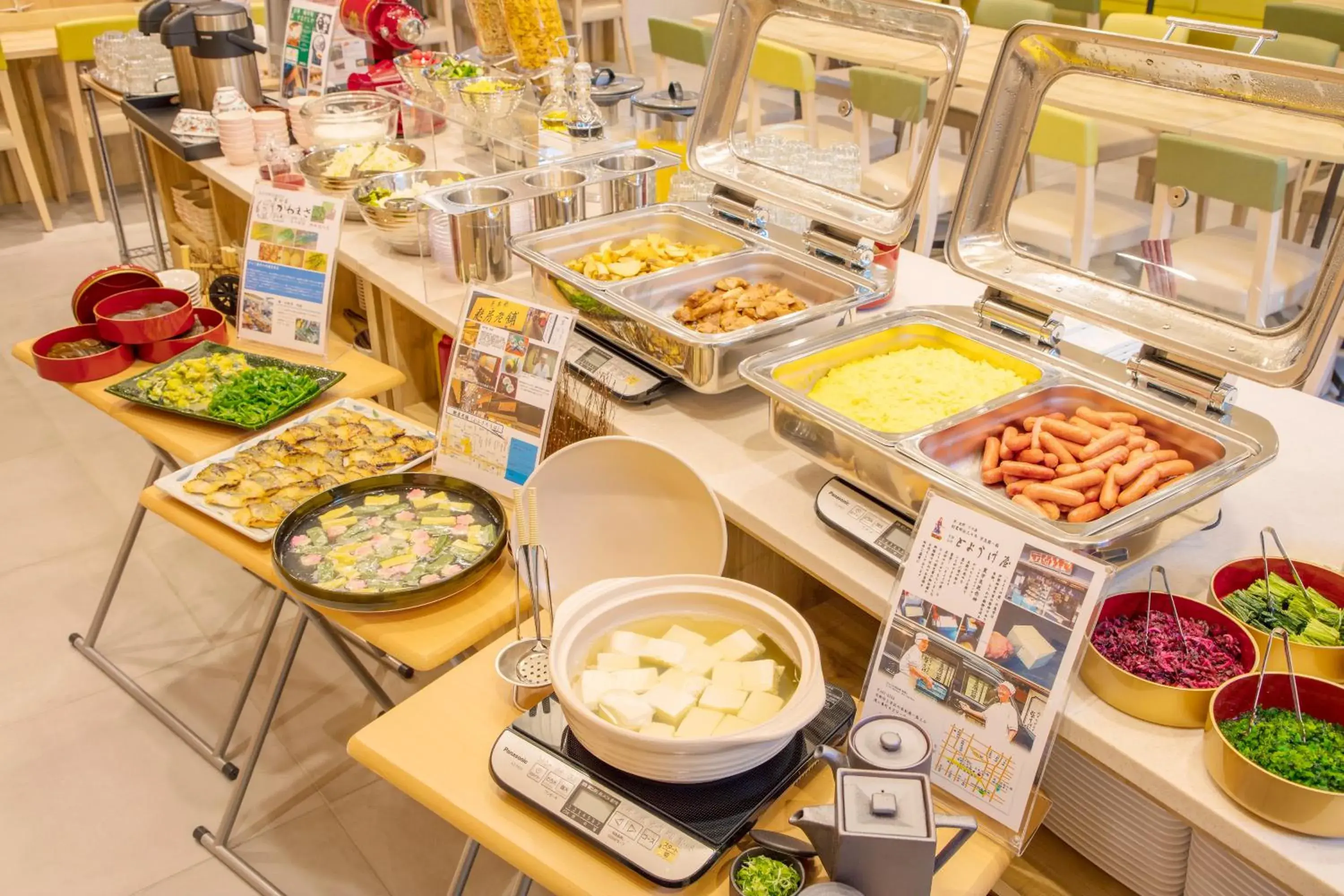 Buffet breakfast in Sotetsu Fresa Inn Kyoto-Shijokarasuma Buffet breakfast in Sotetsu Fresa Inn Kyoto-Shijokarasuma