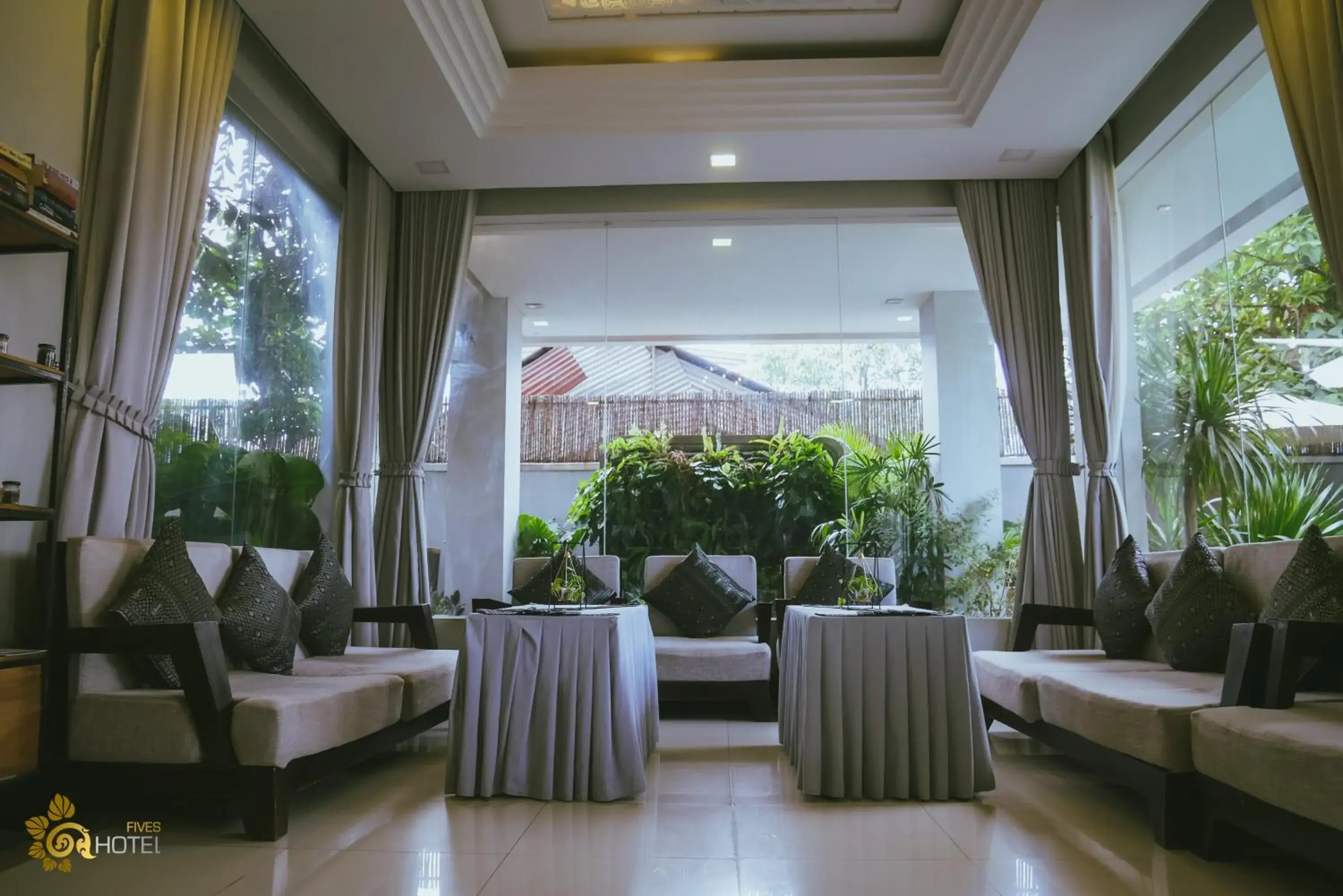 Lobby or reception in Hotel Five.S Lobby or reception in Hotel Five.S