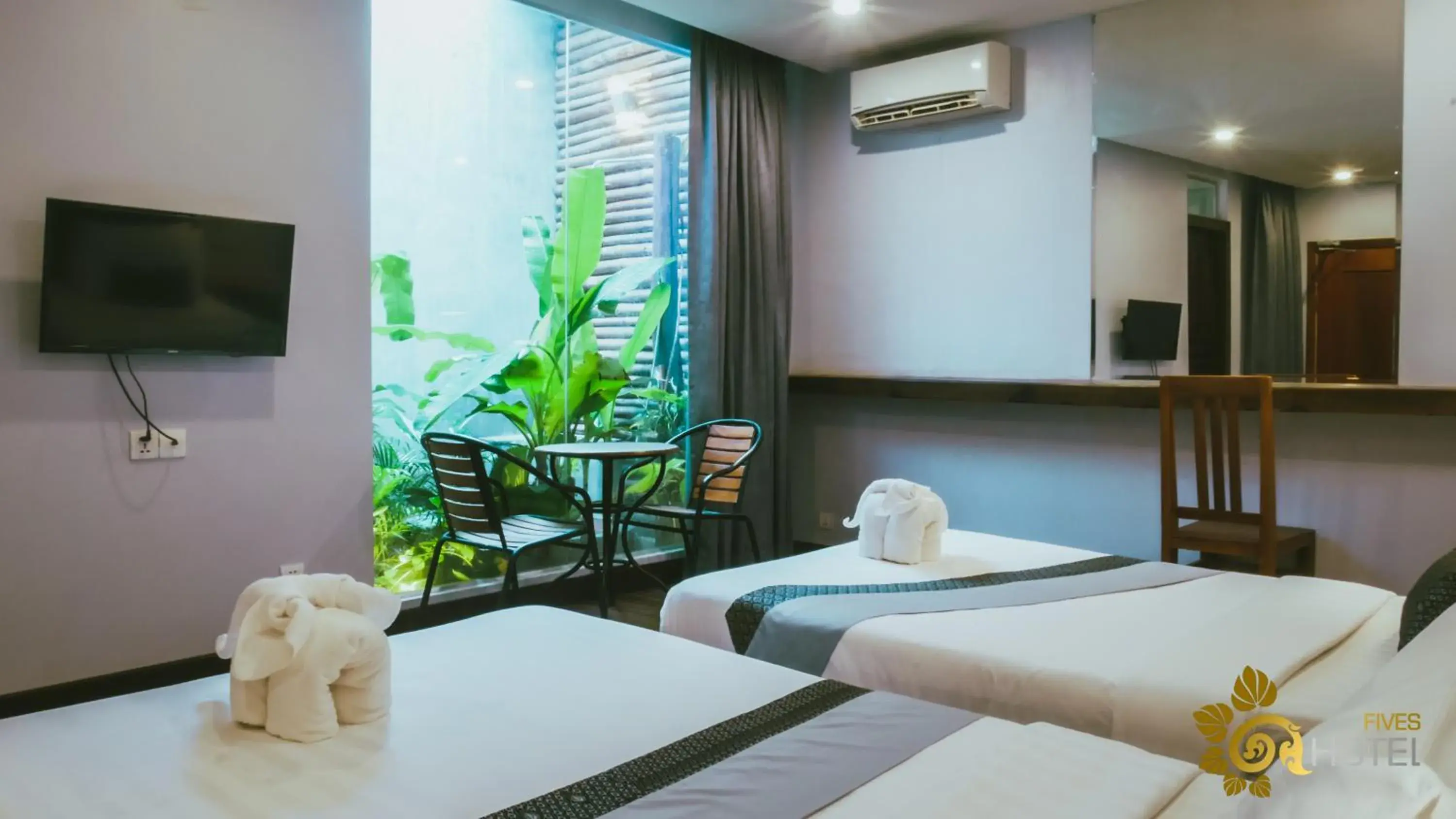 View (from property/room), Bed in Hotel Five.S View (from property/room), Bed in Hotel Five.S