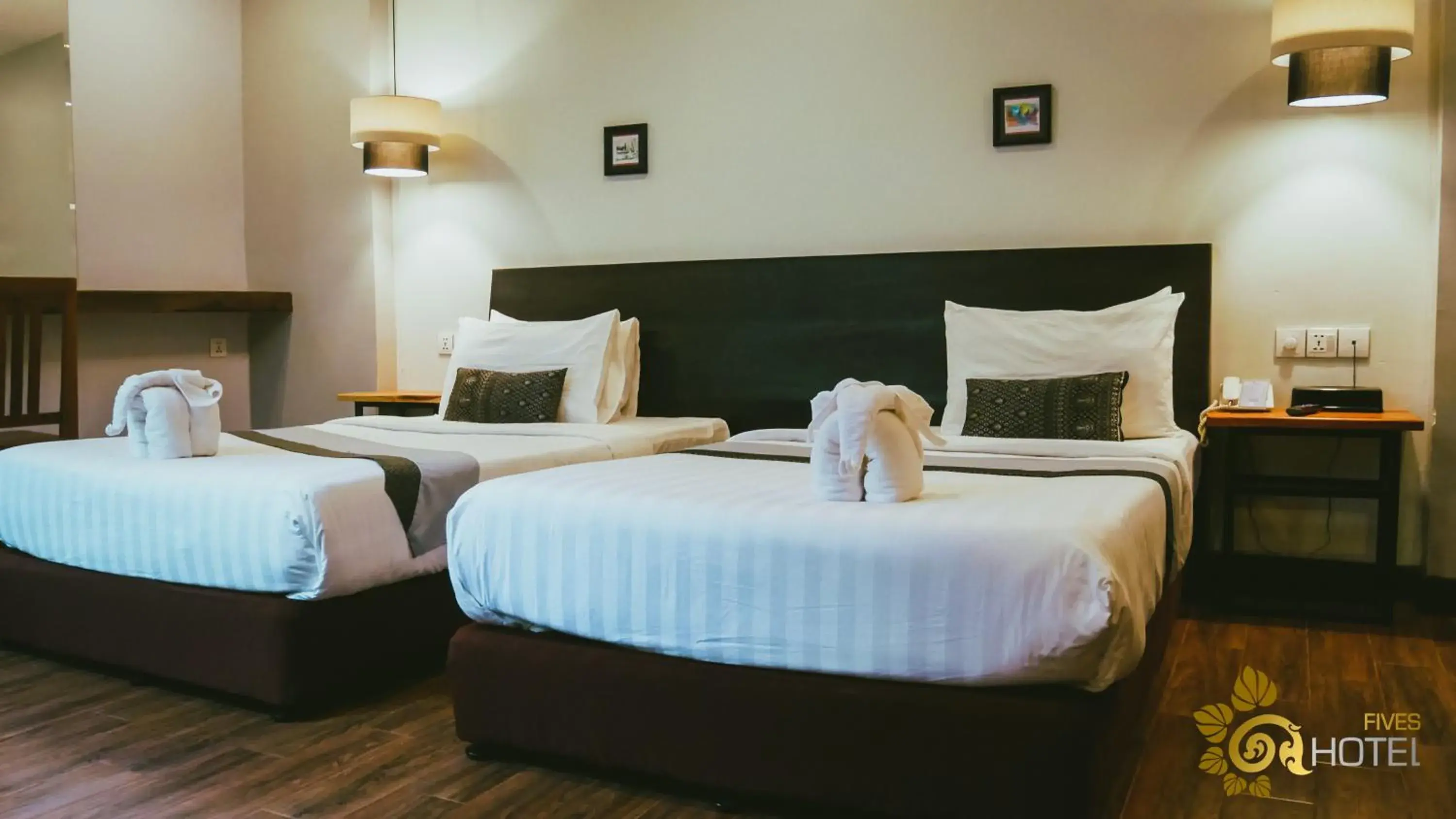 Deluxe Twin No Window Reflect Skylight, Jungle Shower in Hotel Five.S Deluxe Twin No Window Reflect Skylight, Jungle Shower in Hotel Five.S