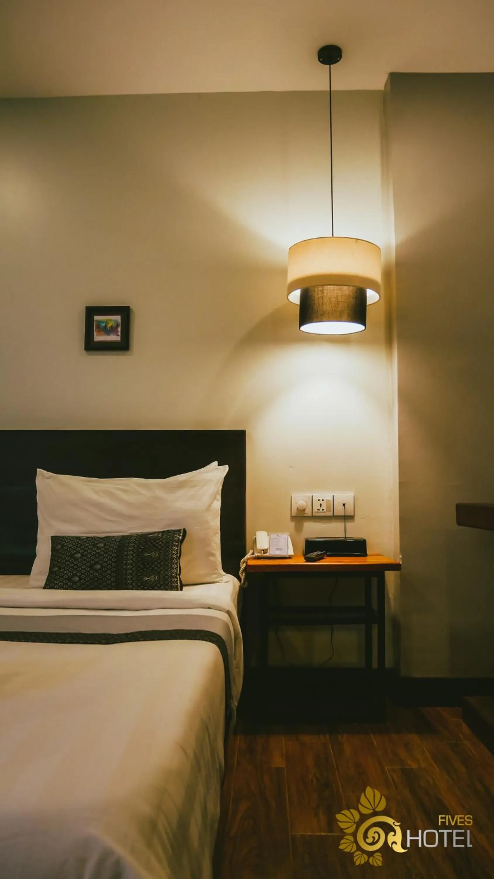 Bedroom, Bed in Hotel Five.S