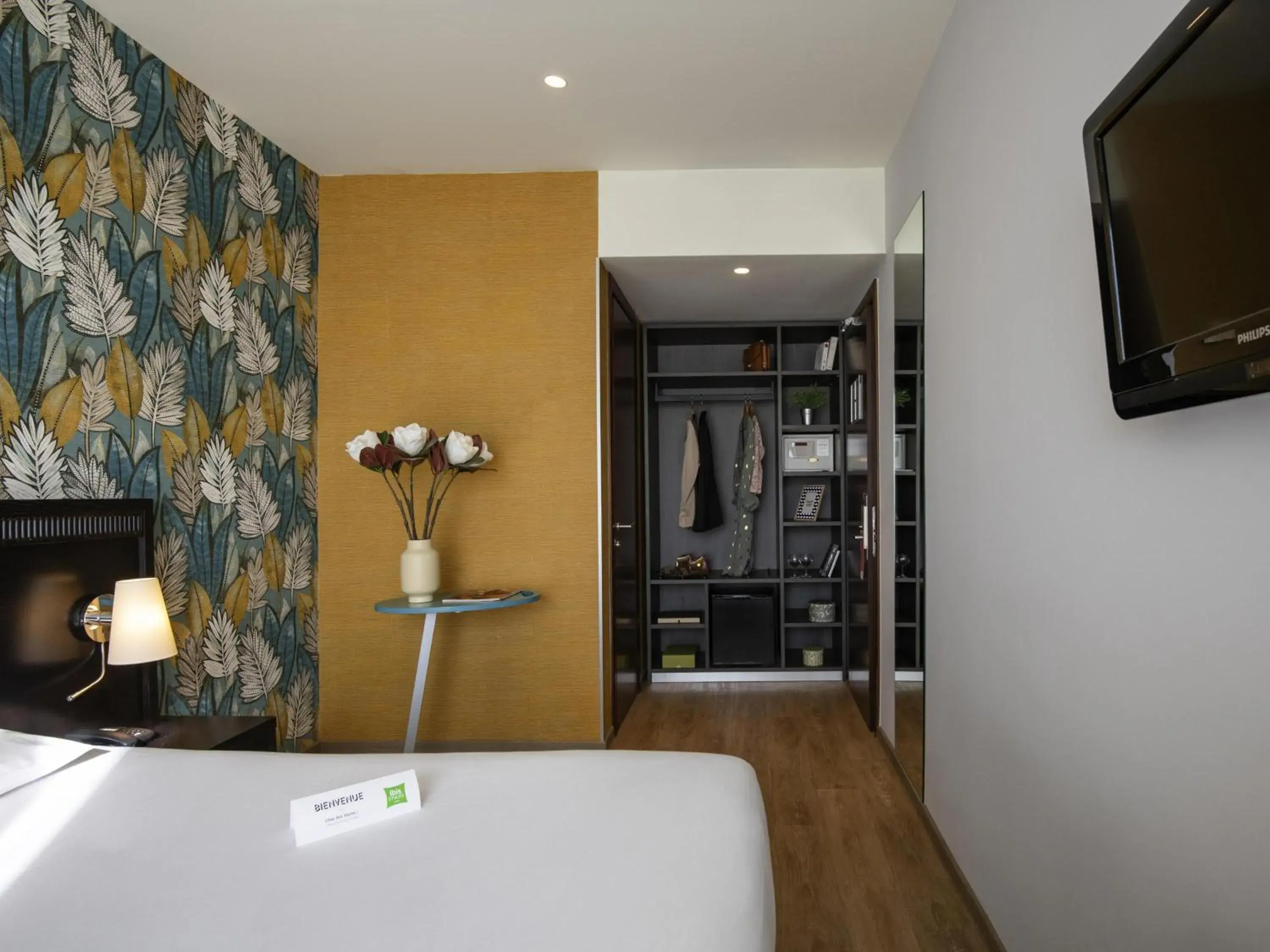 Bedroom, Bed in ibis Styles Beaulieu sur Mer Bedroom, Bed in ibis Styles Beaulieu sur Mer