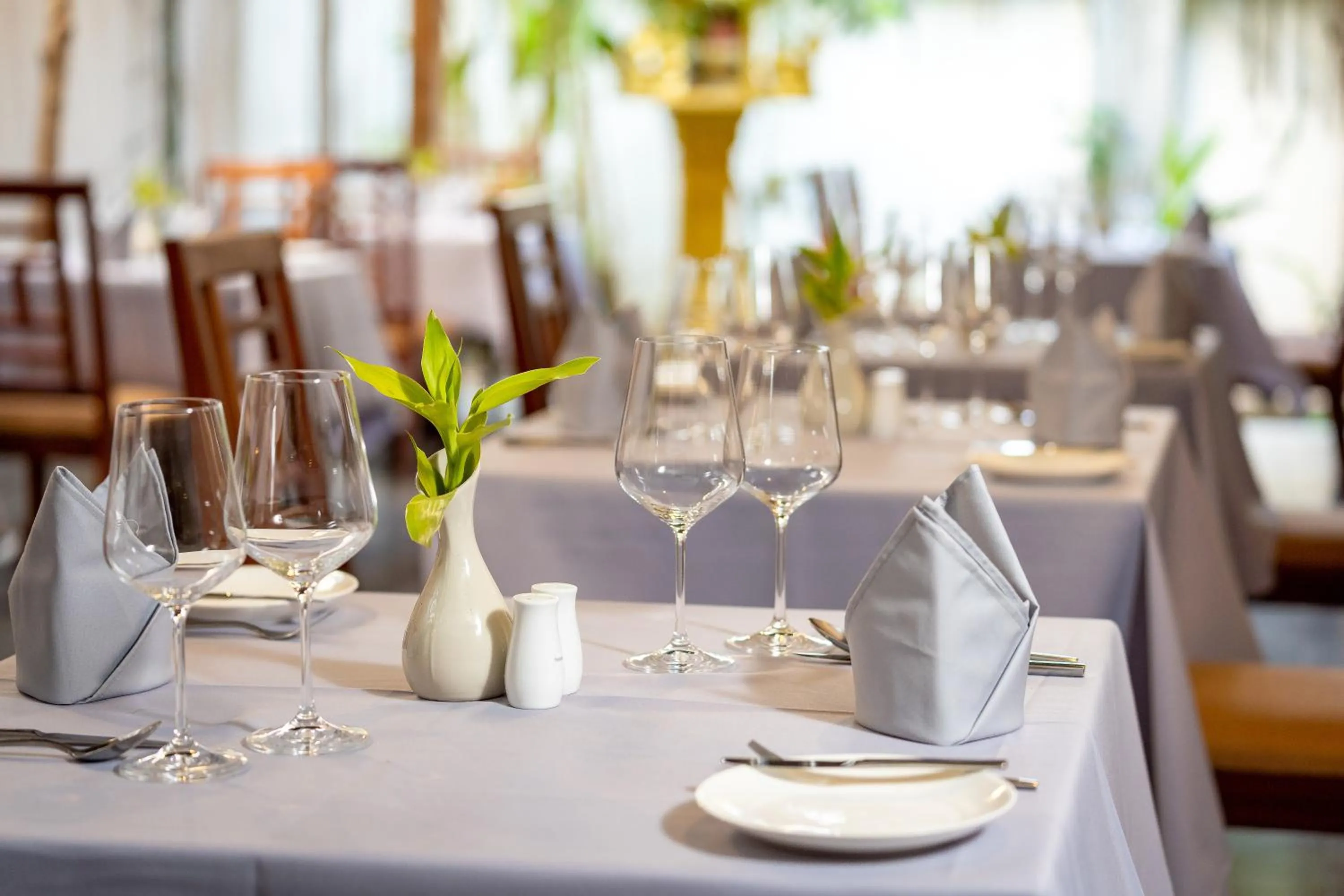 Restaurant/places to eat in SK Residence