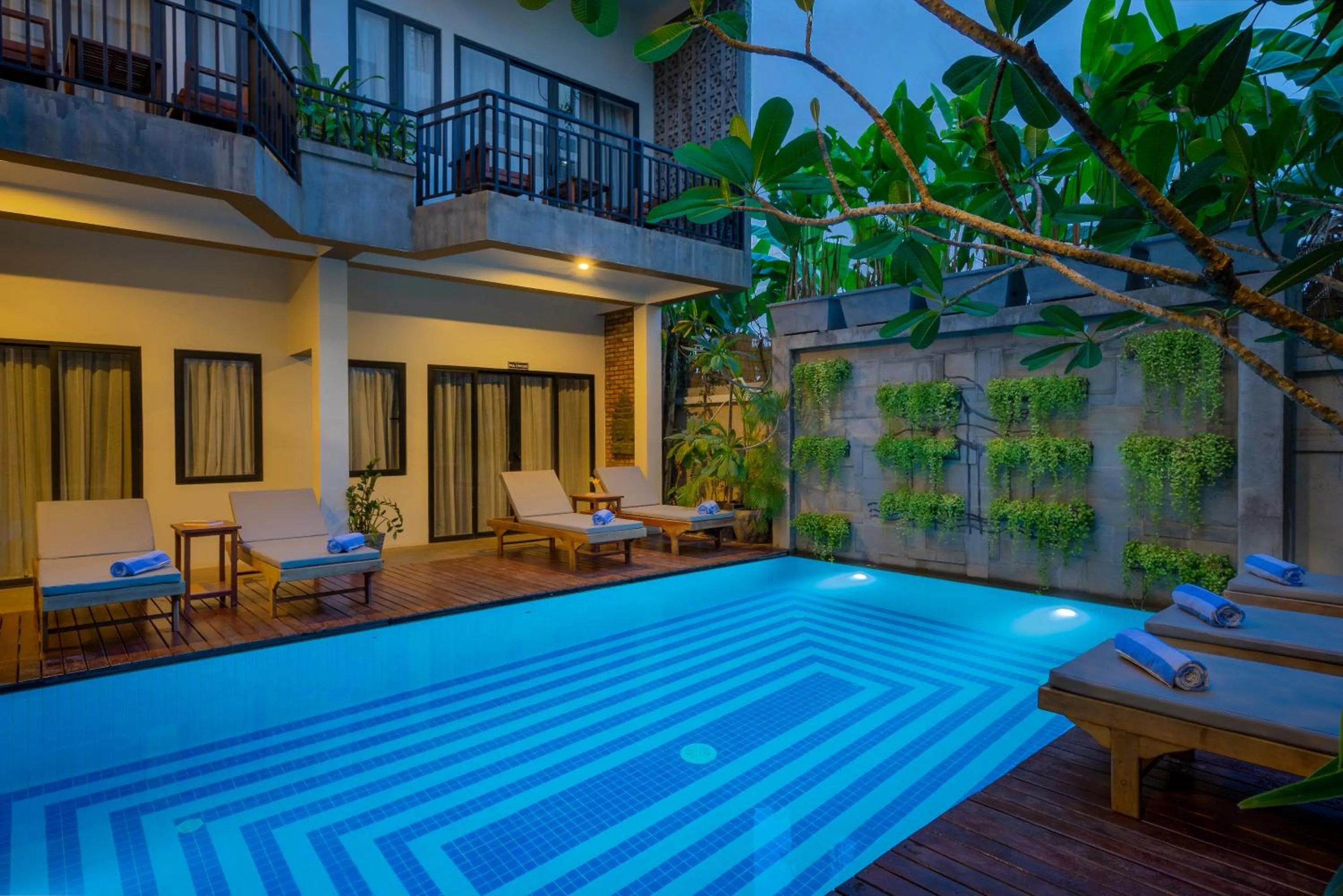 Swimming pool in SK Residence