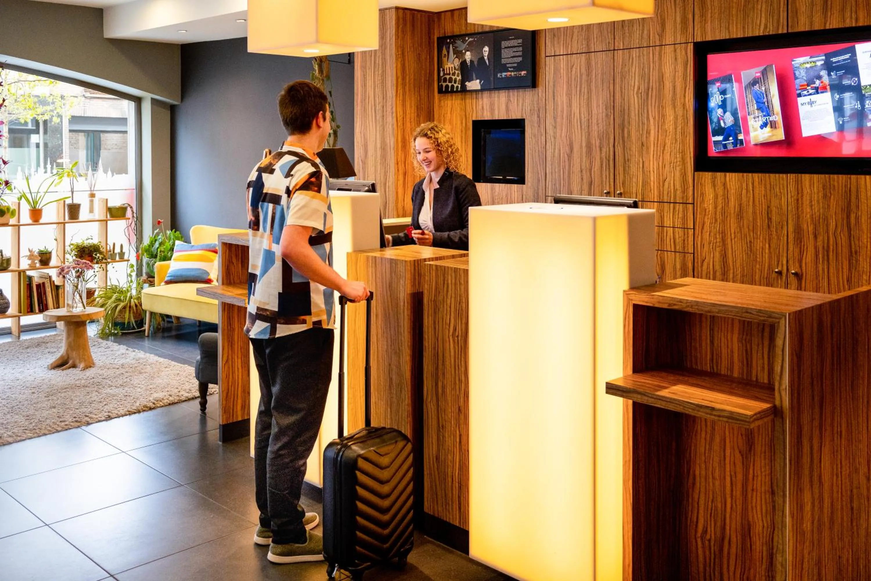Lobby or reception in ibis Leuven Centrum