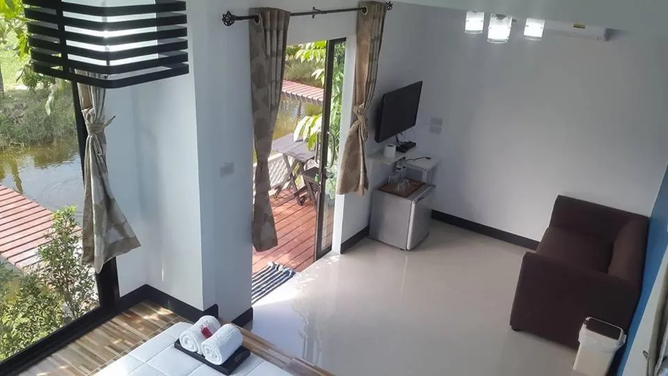 Photo of the whole room in T'Luck House Resort