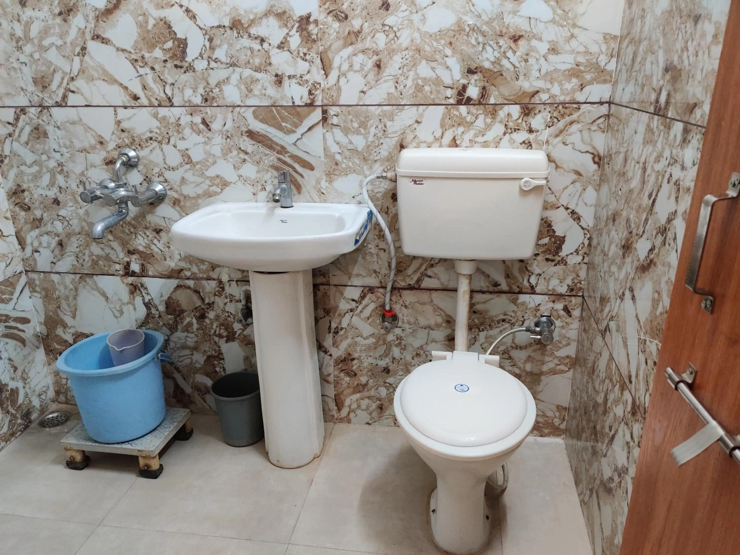 Toilet in Hotel Savera