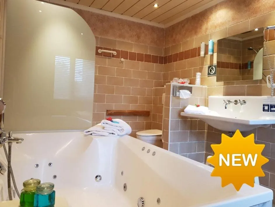 Bathroom in Hotel De Stokerij