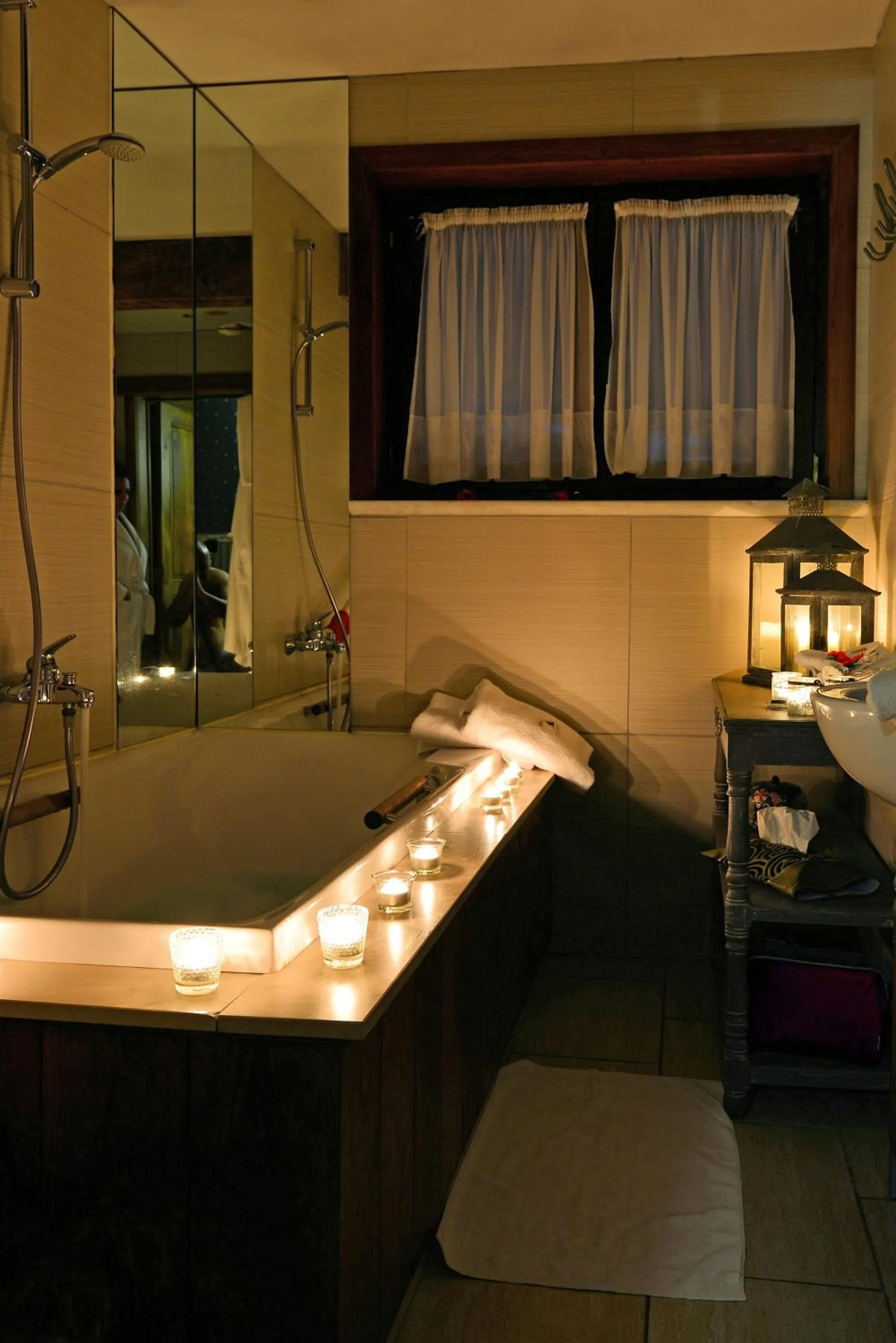 Bathroom in Hotel De Stokerij