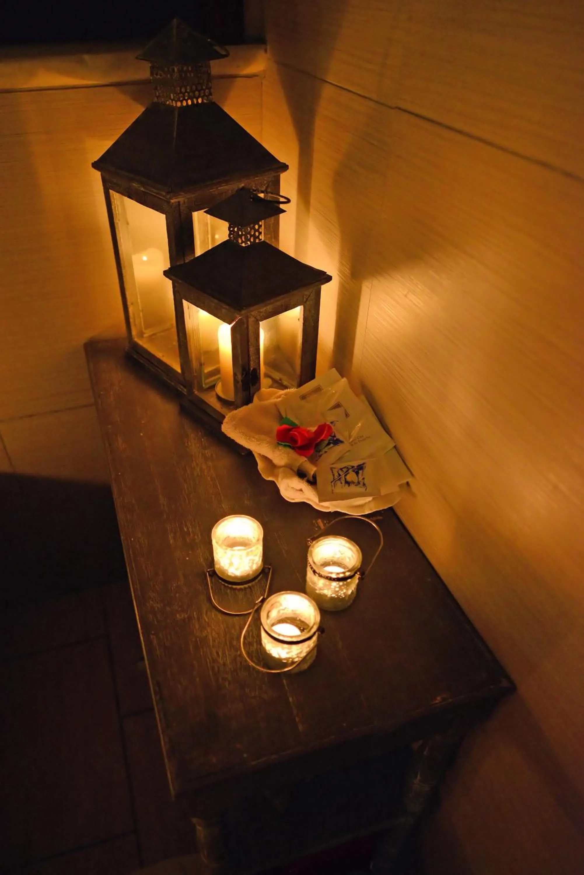 Decorative detail in Hotel De Stokerij