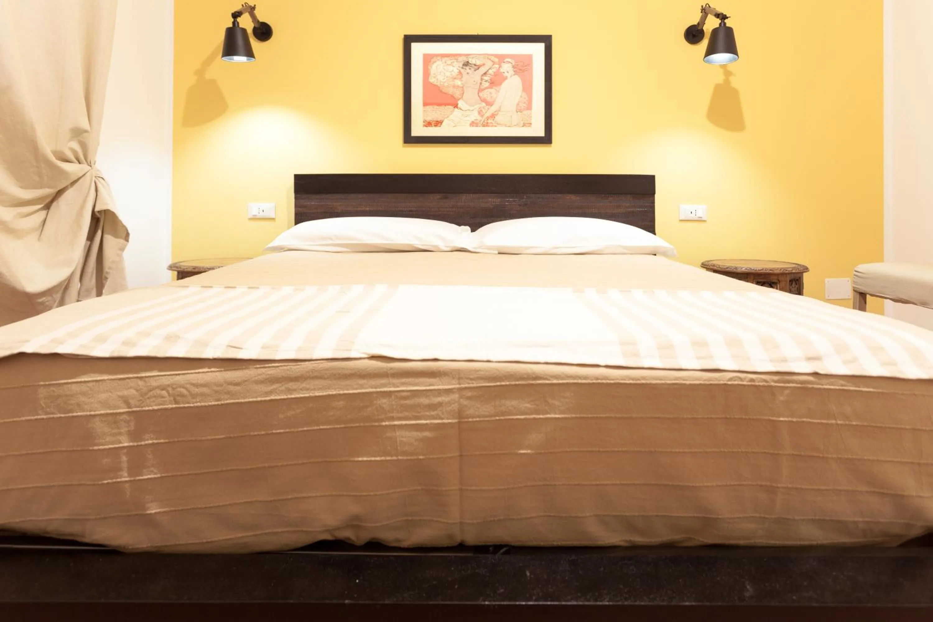 Photo of the whole room, Bed in Piazza Marina