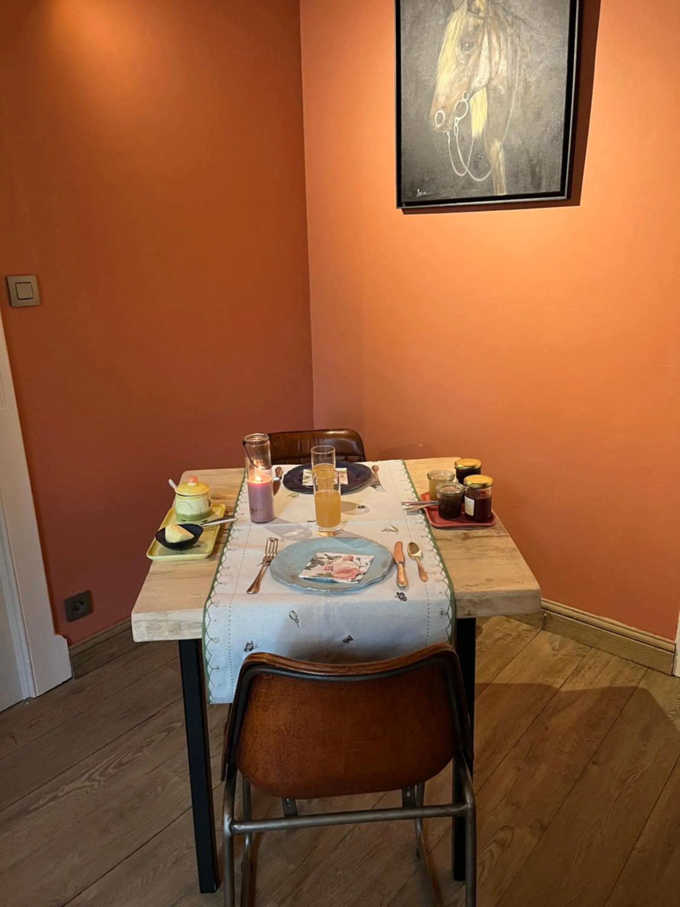 Breakfast in La Roseraie