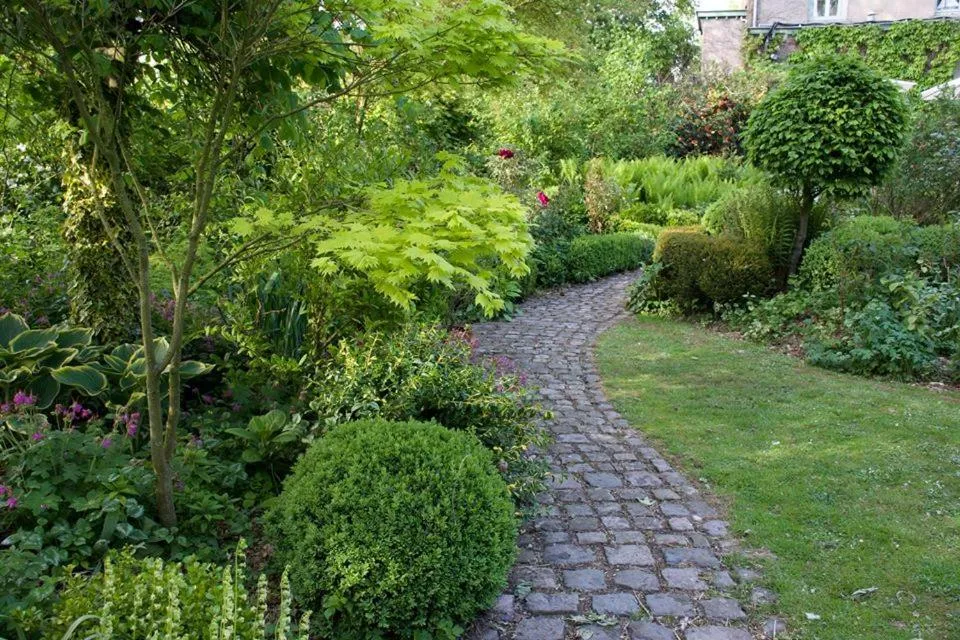 Natural landscape in La Roseraie