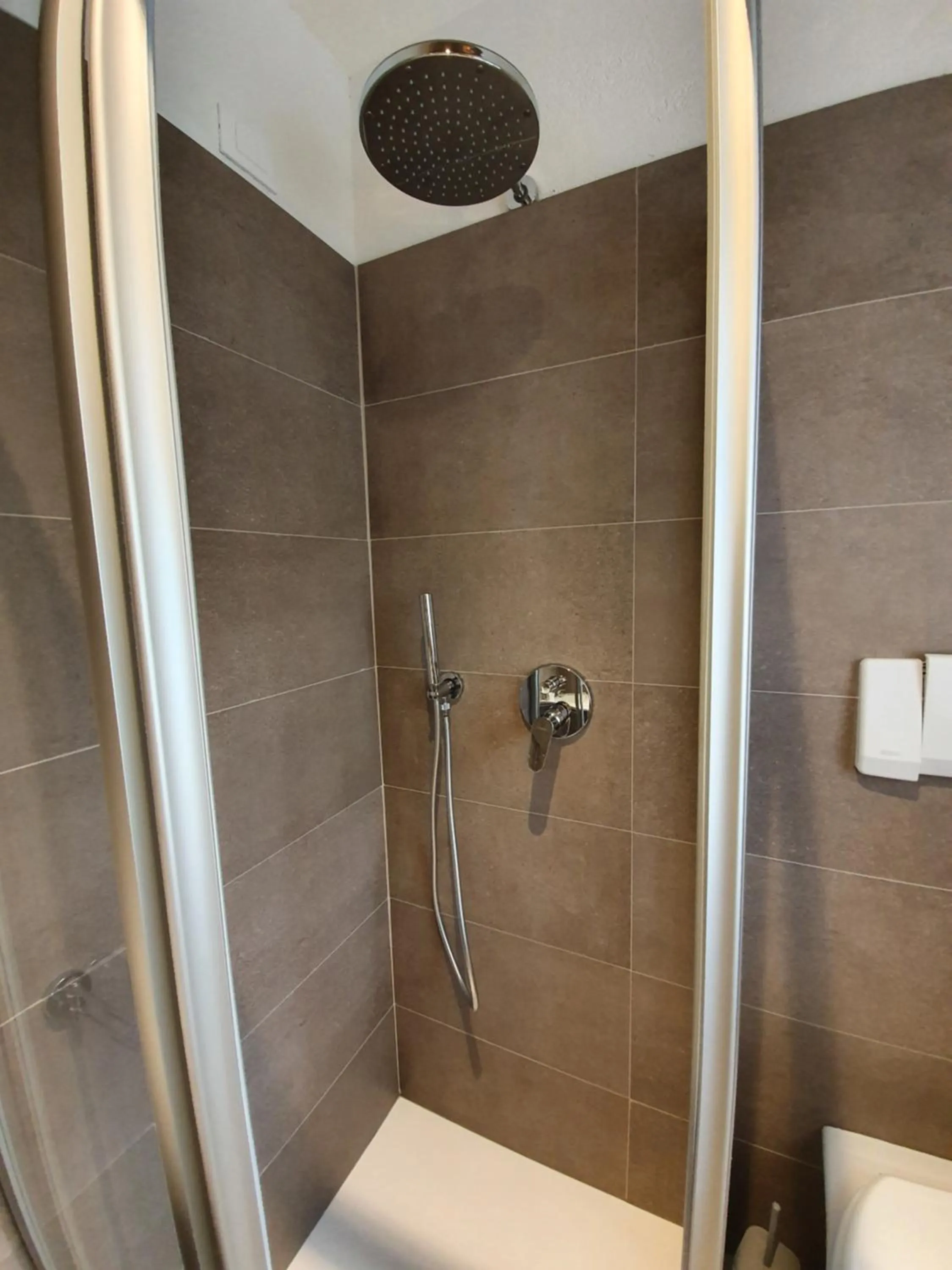 Garni Eden Bed and breakfast