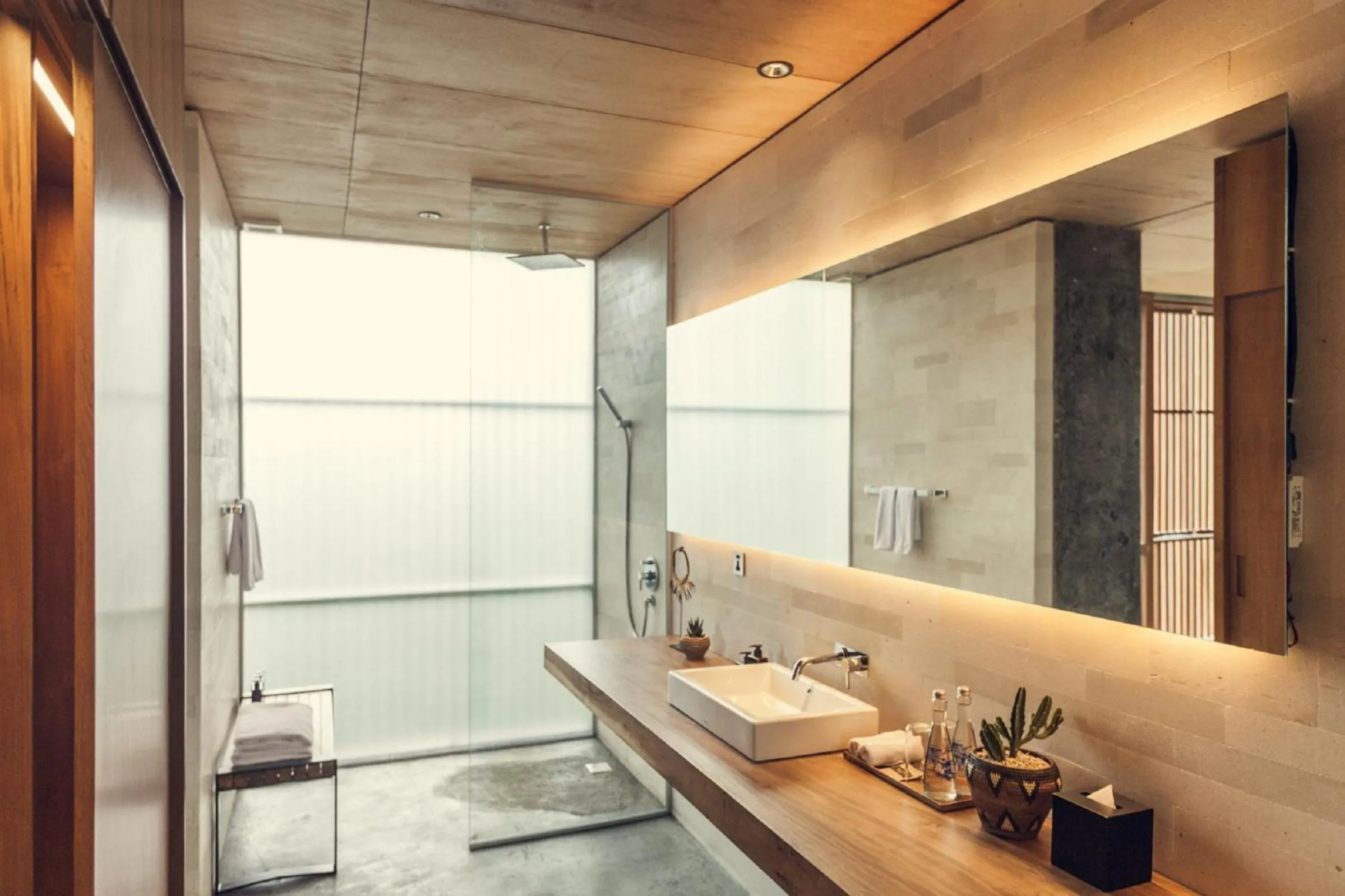 Bathroom in The Slow