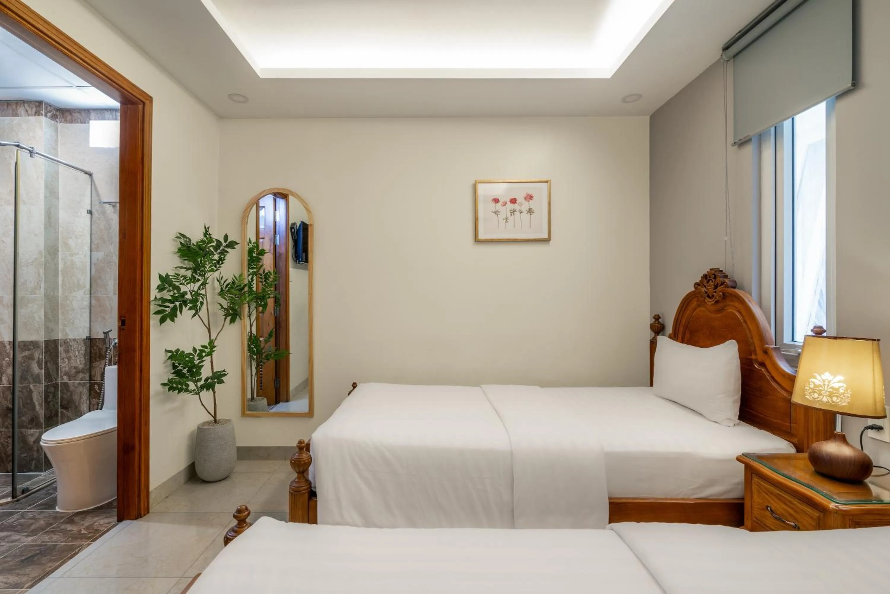 Bed in SAZI Erato Hotel - Free Airport & Breakfast