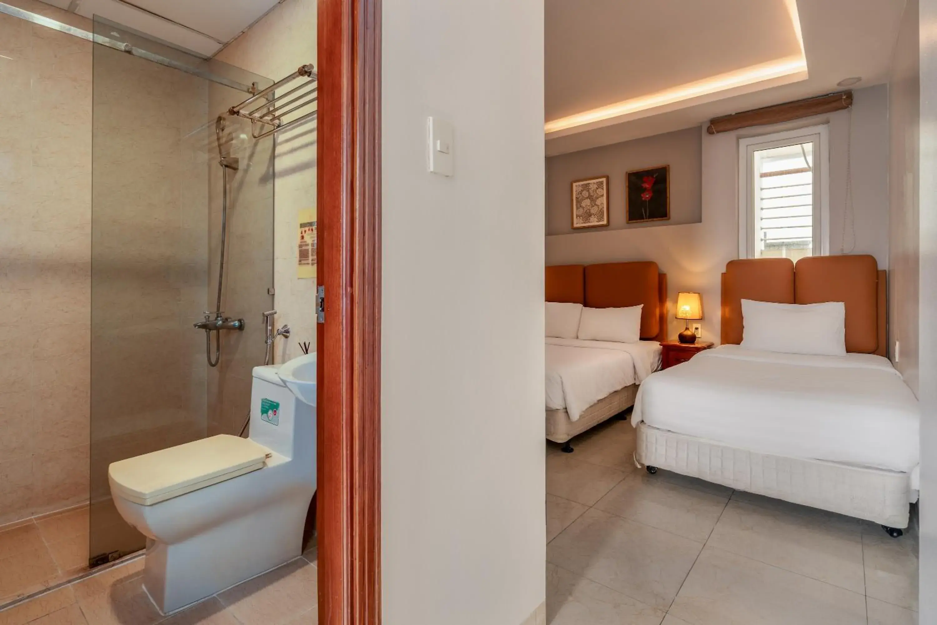 Photo of the whole room, Bed in SAZI Erato Hotel - Free Airport & Breakfast Photo of the whole room, Bed in SAZI Erato Hotel - Free Airport & Breakfast