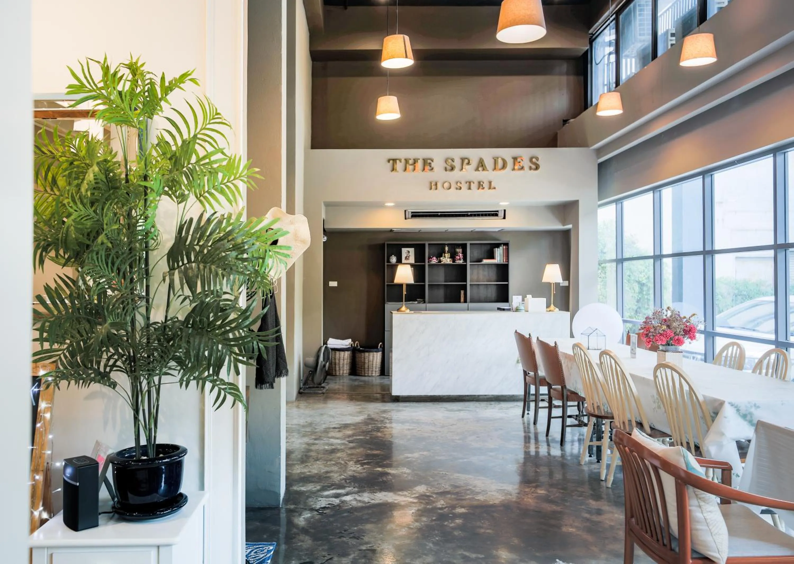 Lobby or reception in Collection O The Spades Hostel